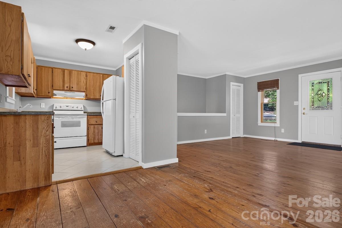 187 Caledonia Road Property Photo 14