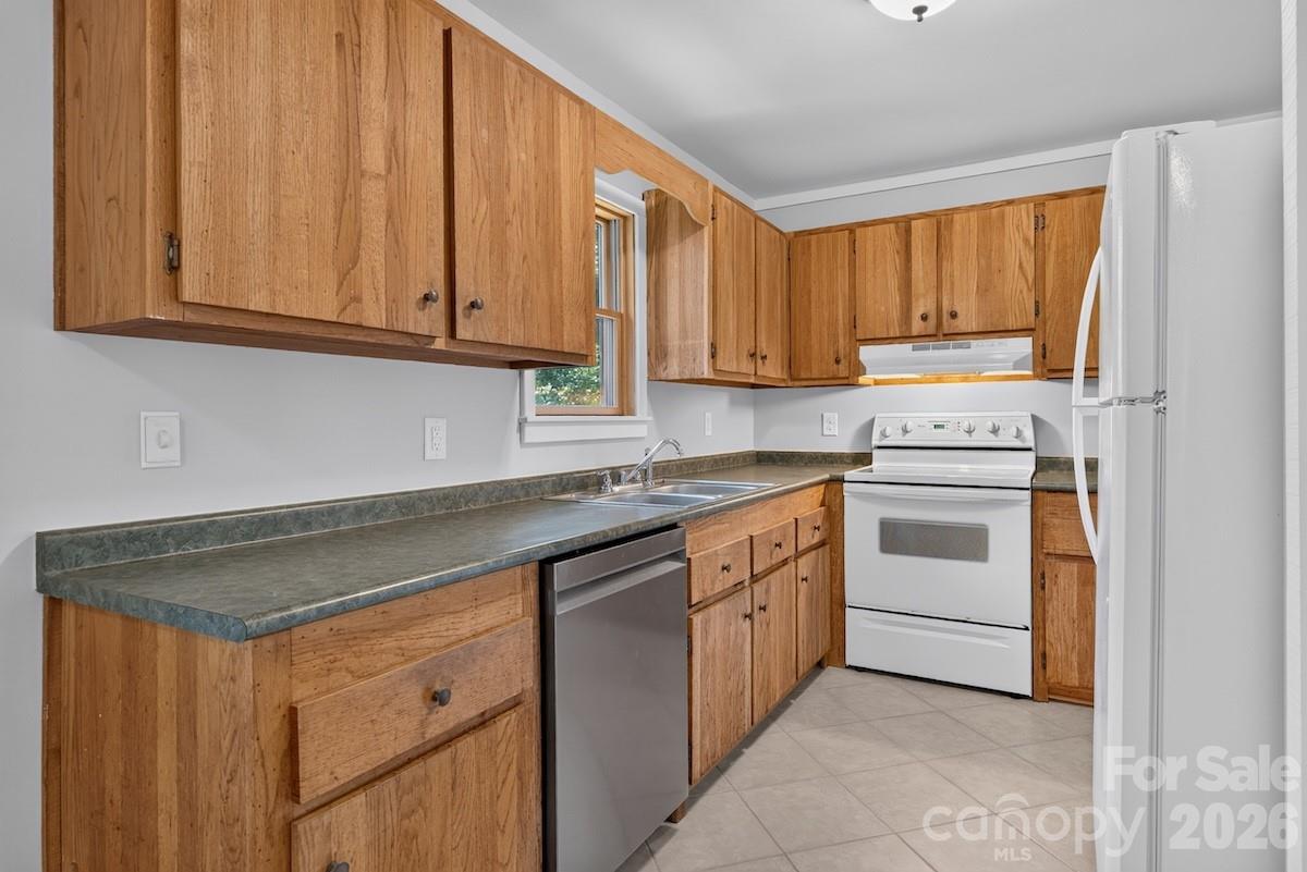 187 Caledonia Road Property Photo 15