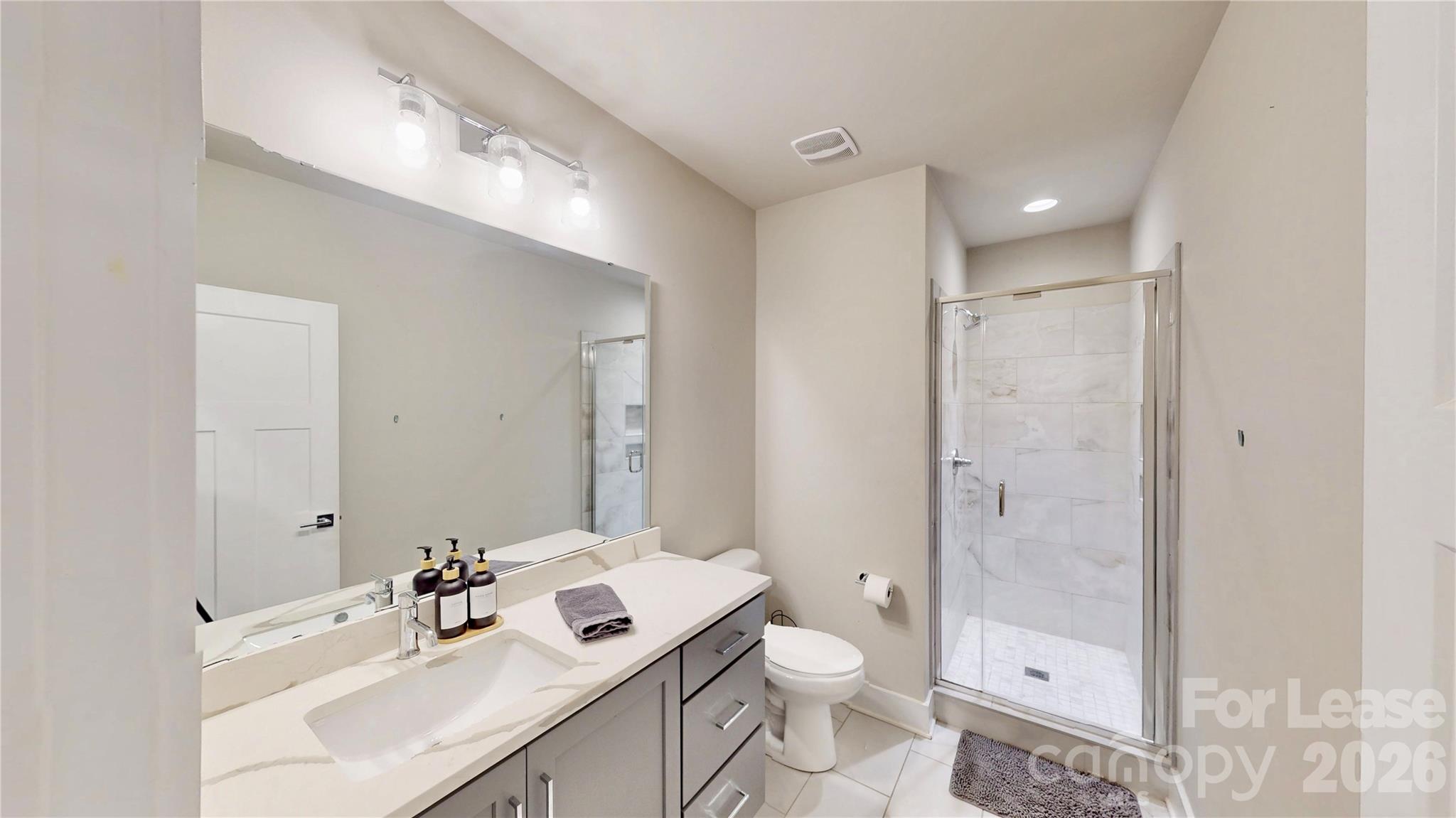 2115 Isom Street Property Photo 5