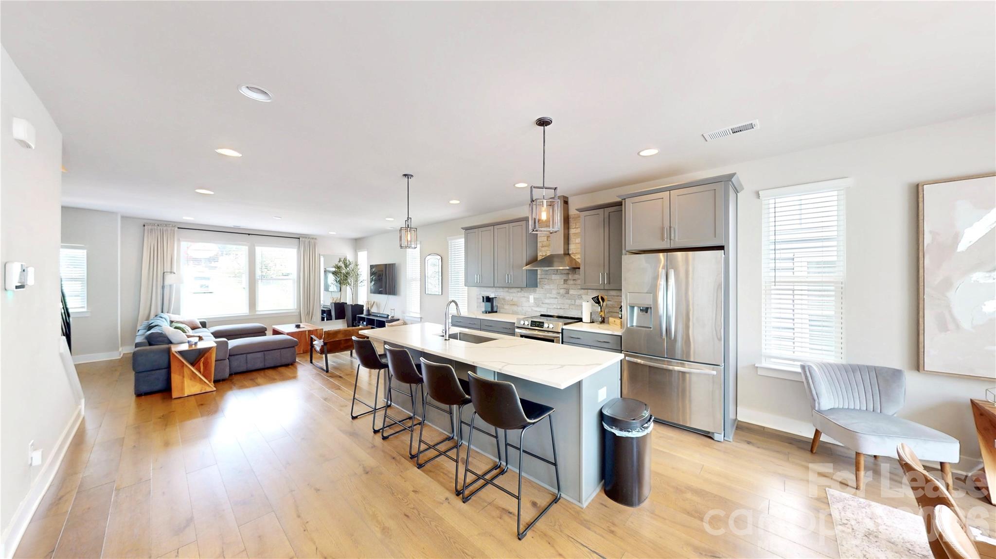 2115 Isom Street Property Photo 12