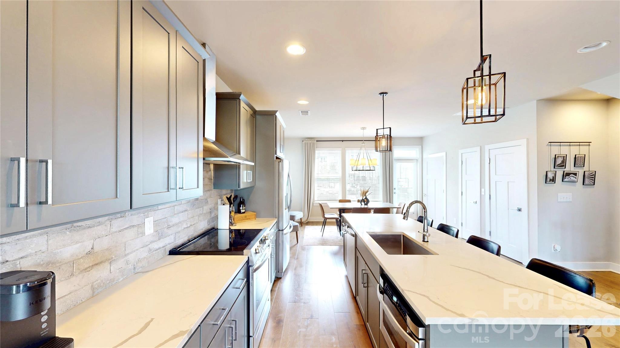2115 Isom Street Property Photo 18
