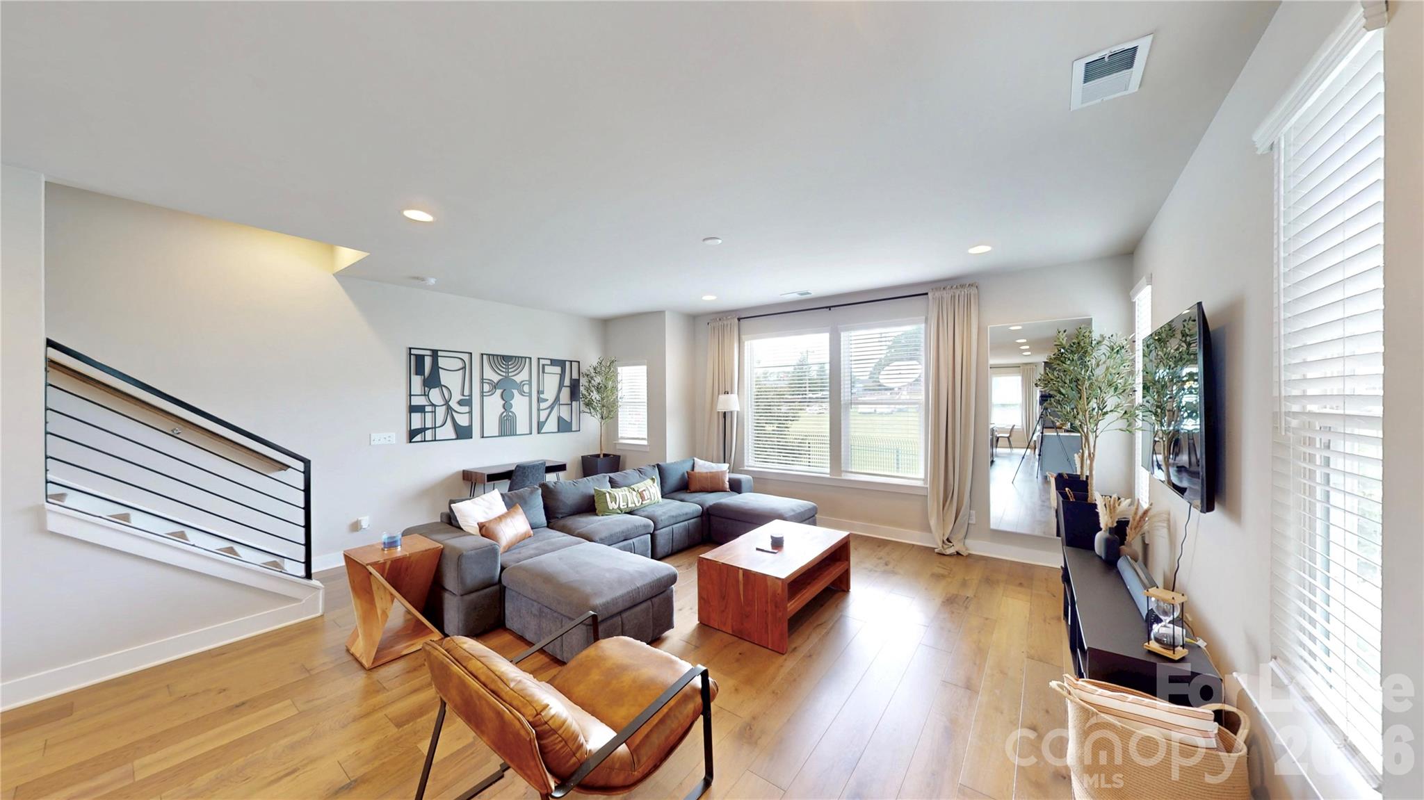 2115 Isom Street Property Photo 21