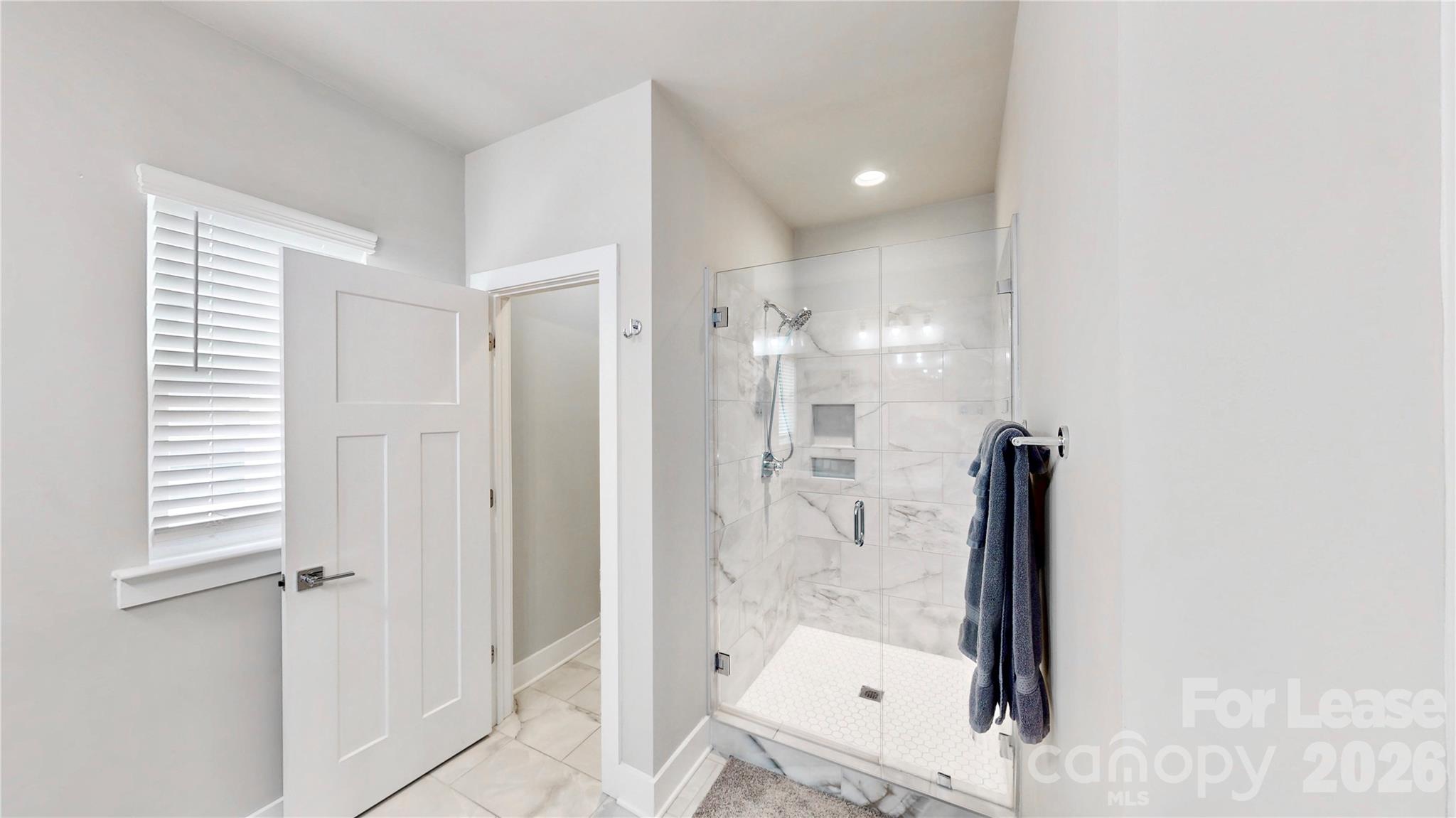2115 Isom Street Property Photo 29