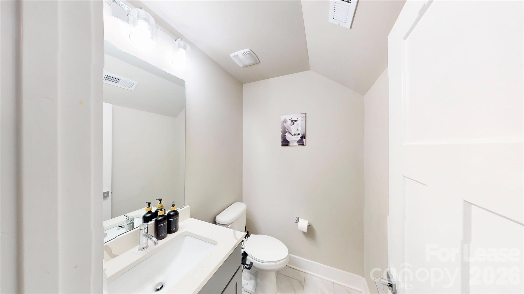 2115 Isom Street Property Photo 35