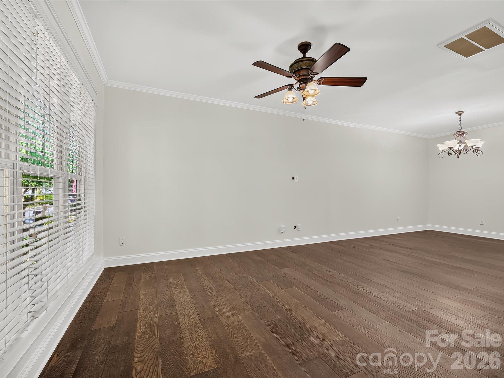 8515 Lindholm Drive Property Photo 7