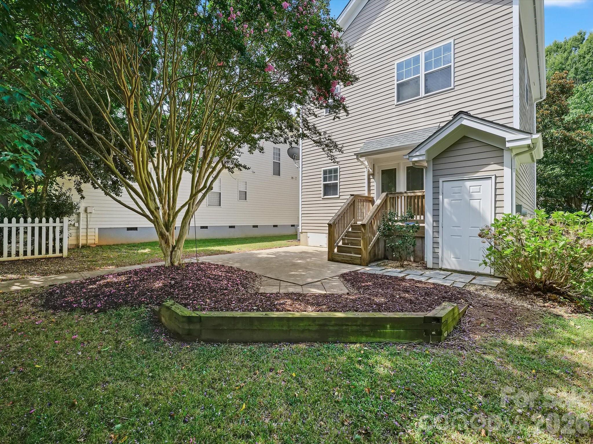 8515 Lindholm Drive Property Photo 27