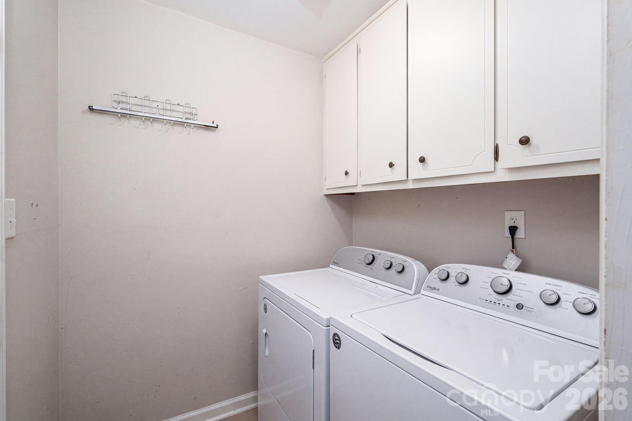 1718 Woolie Road Property Photo 12