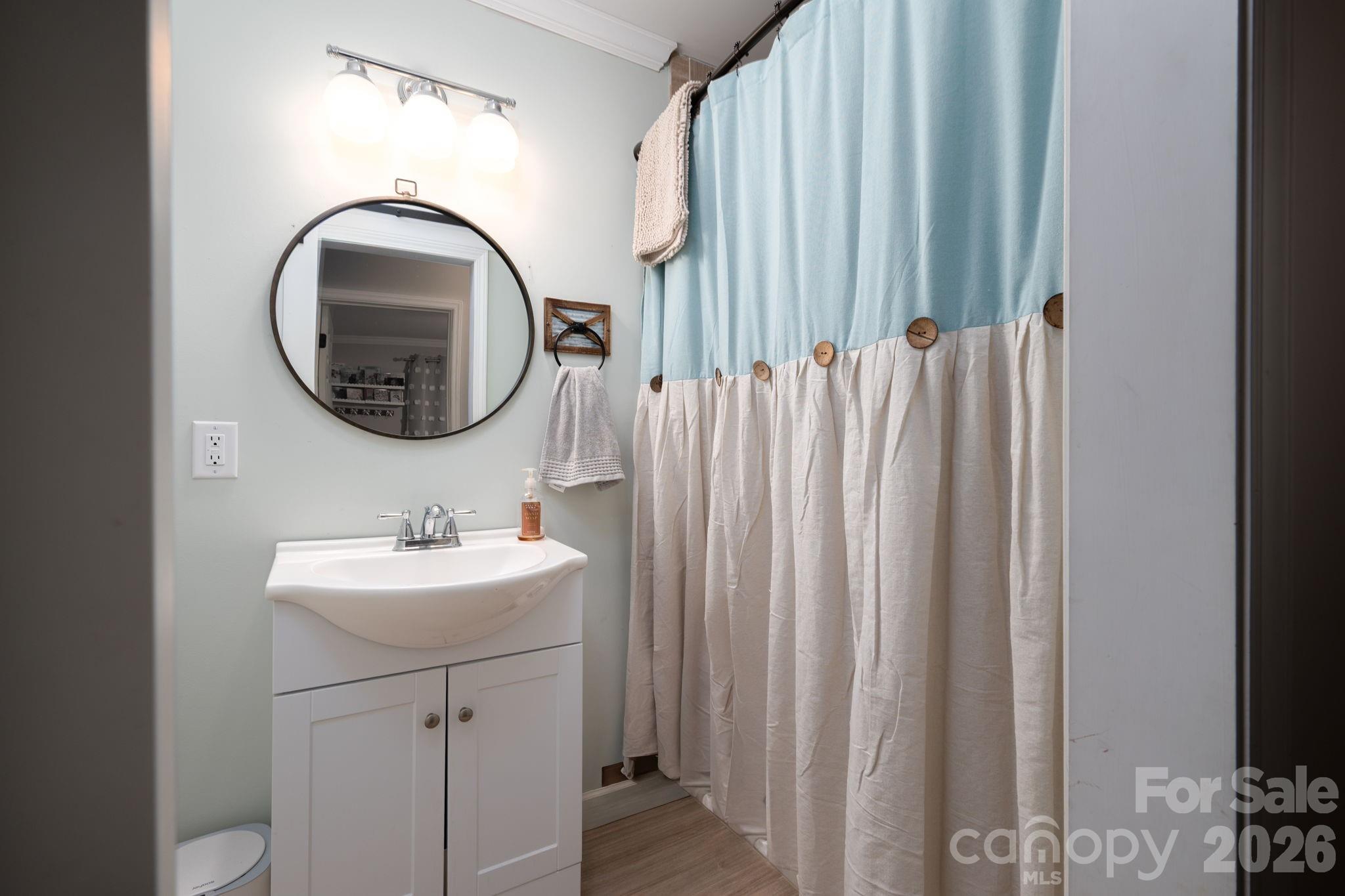 1718 Woolie Road Property Photo 20