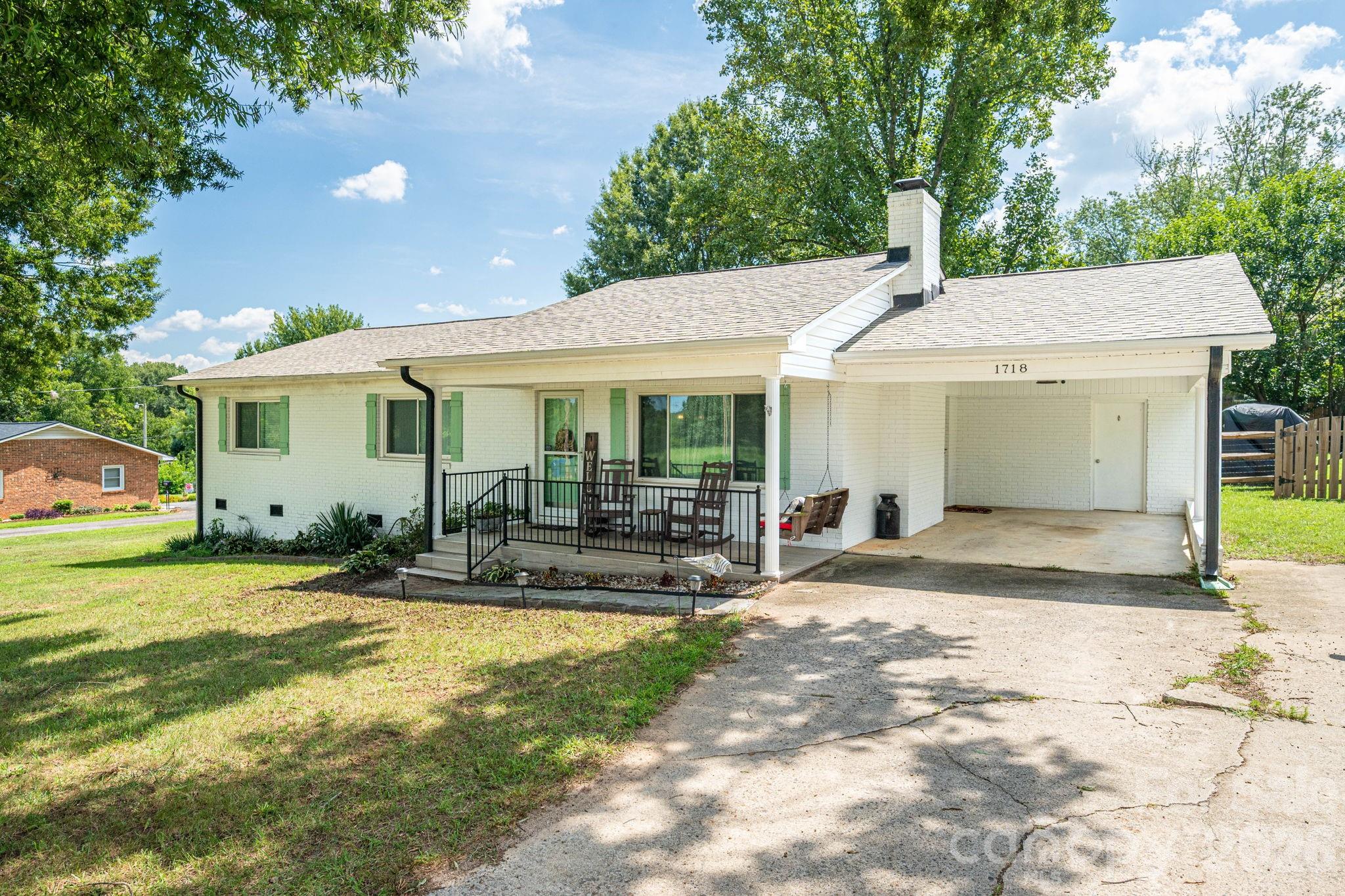 1718 Woolie Road Property Photo 30