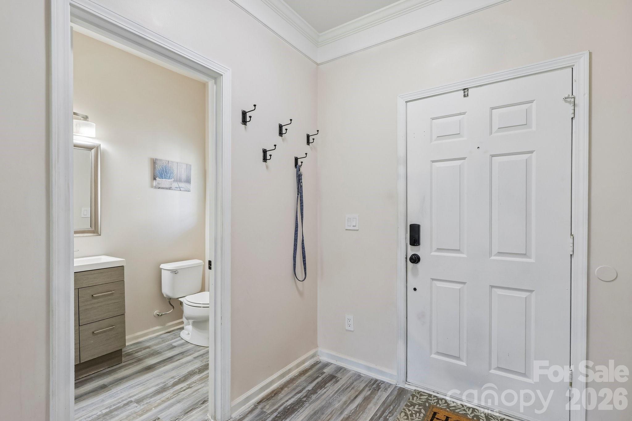 10302 Hugue Way Property Photo 18