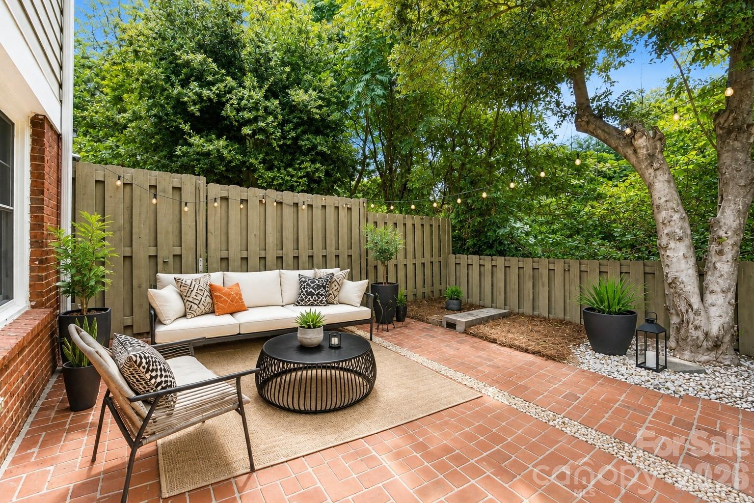 4603 Hedgemore Drive Property Photo 12