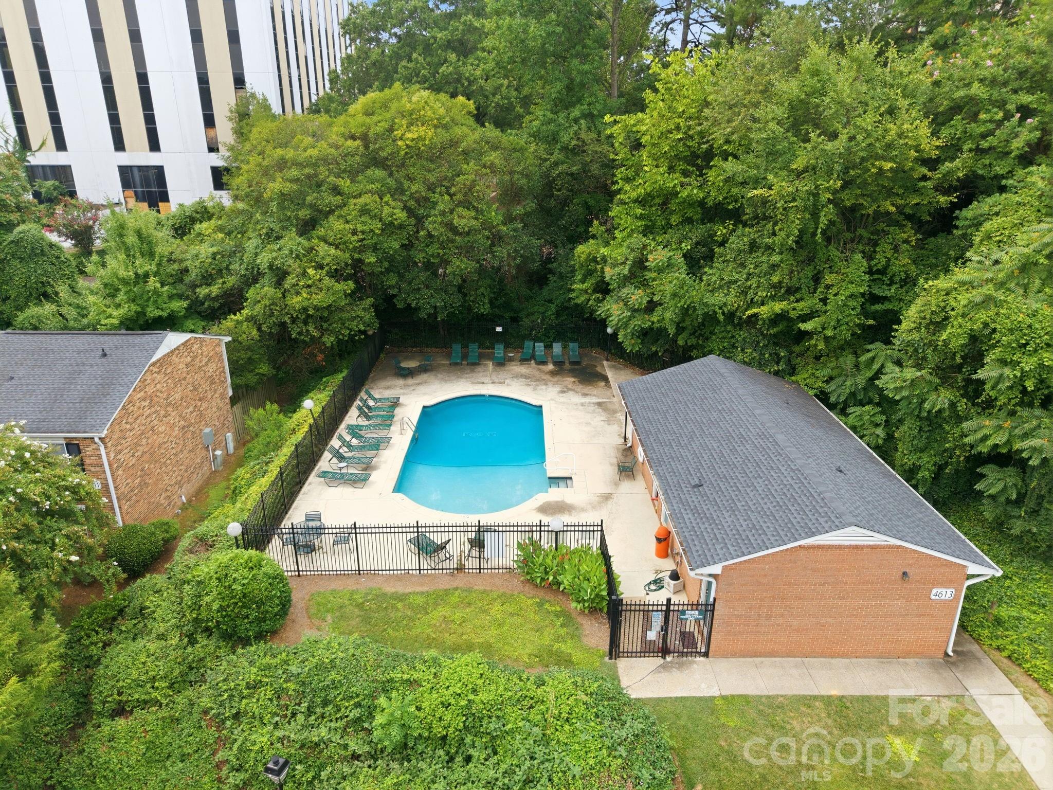 4603 Hedgemore Drive Property Photo 26