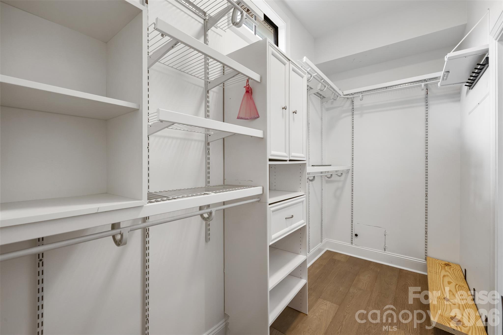 321 E Worthington Avenue Property Photo 16