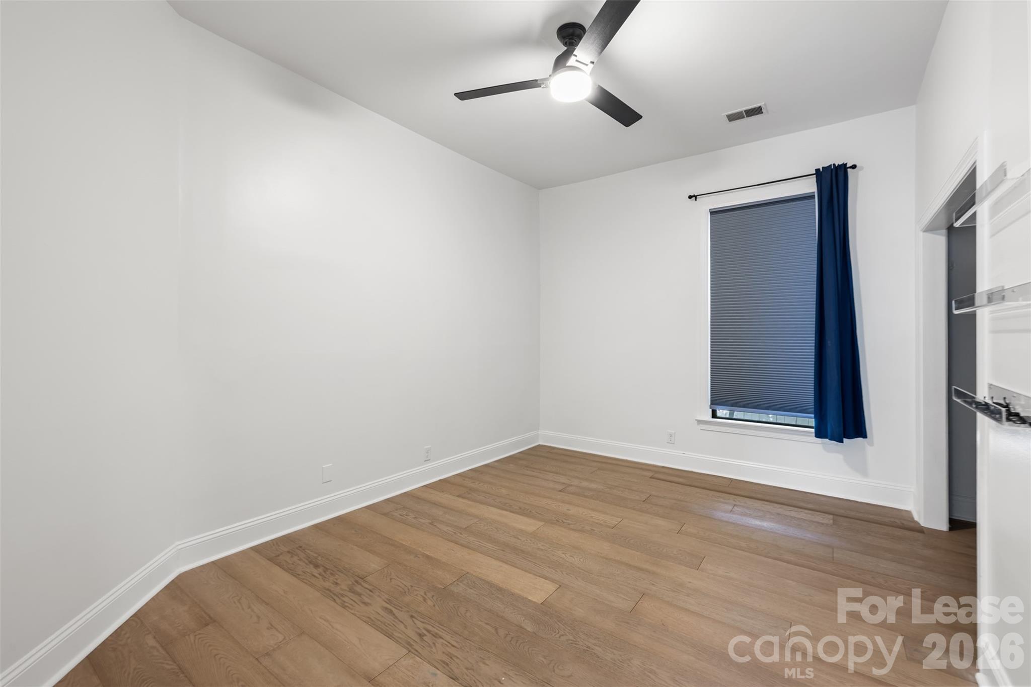 321 E Worthington Avenue Property Photo 18