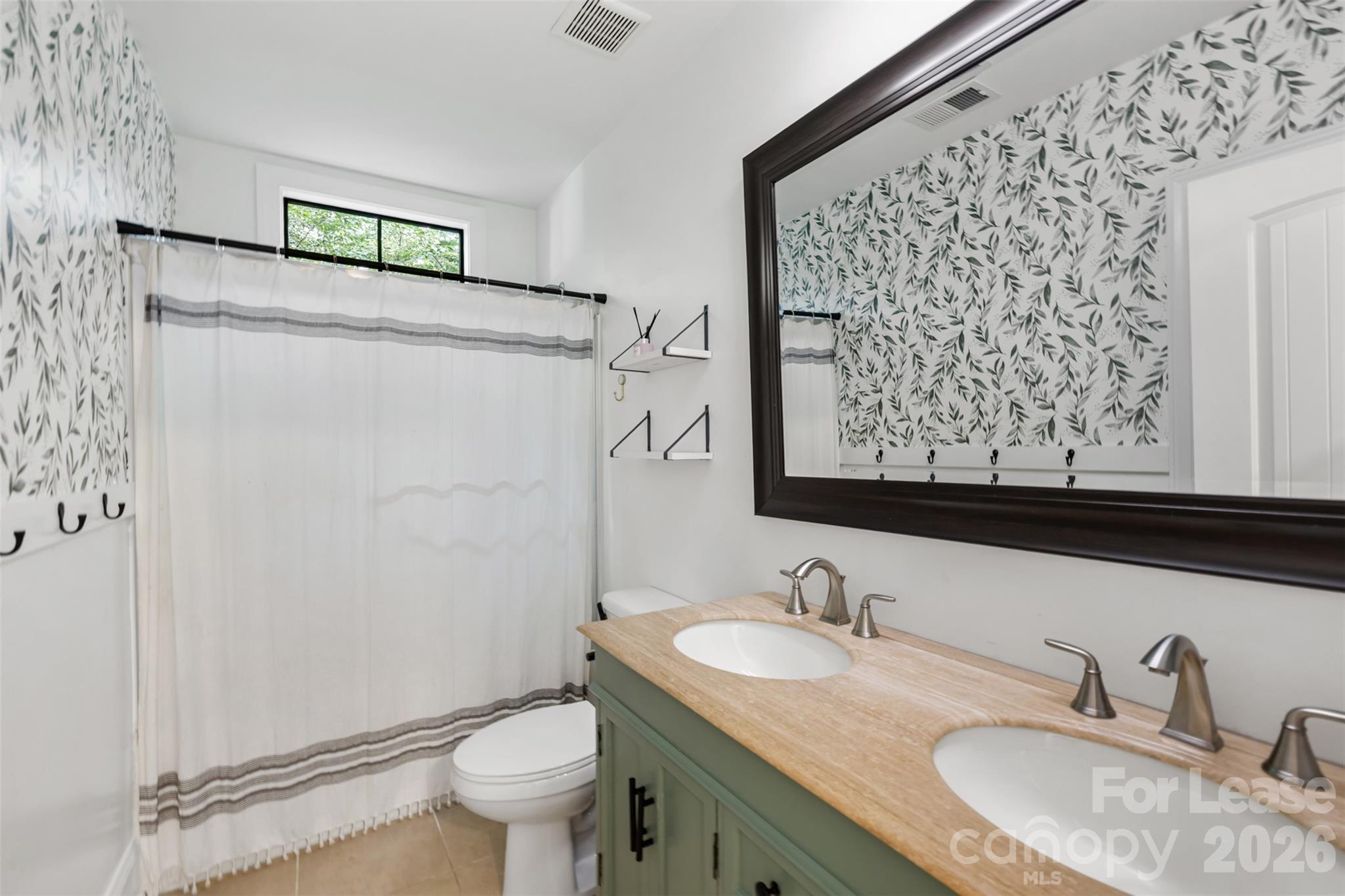 321 E Worthington Avenue Property Photo 20