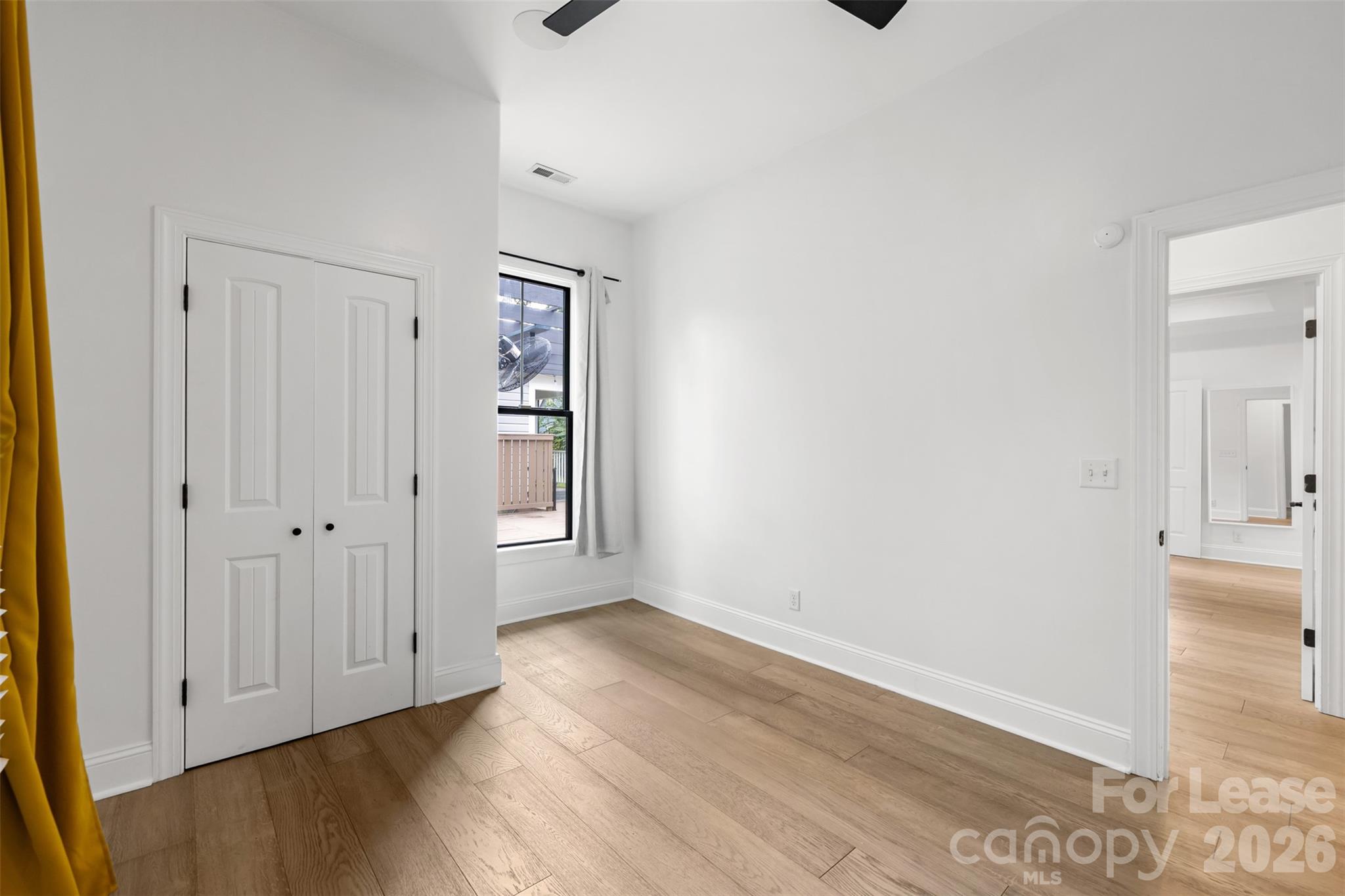321 E Worthington Avenue Property Photo 23