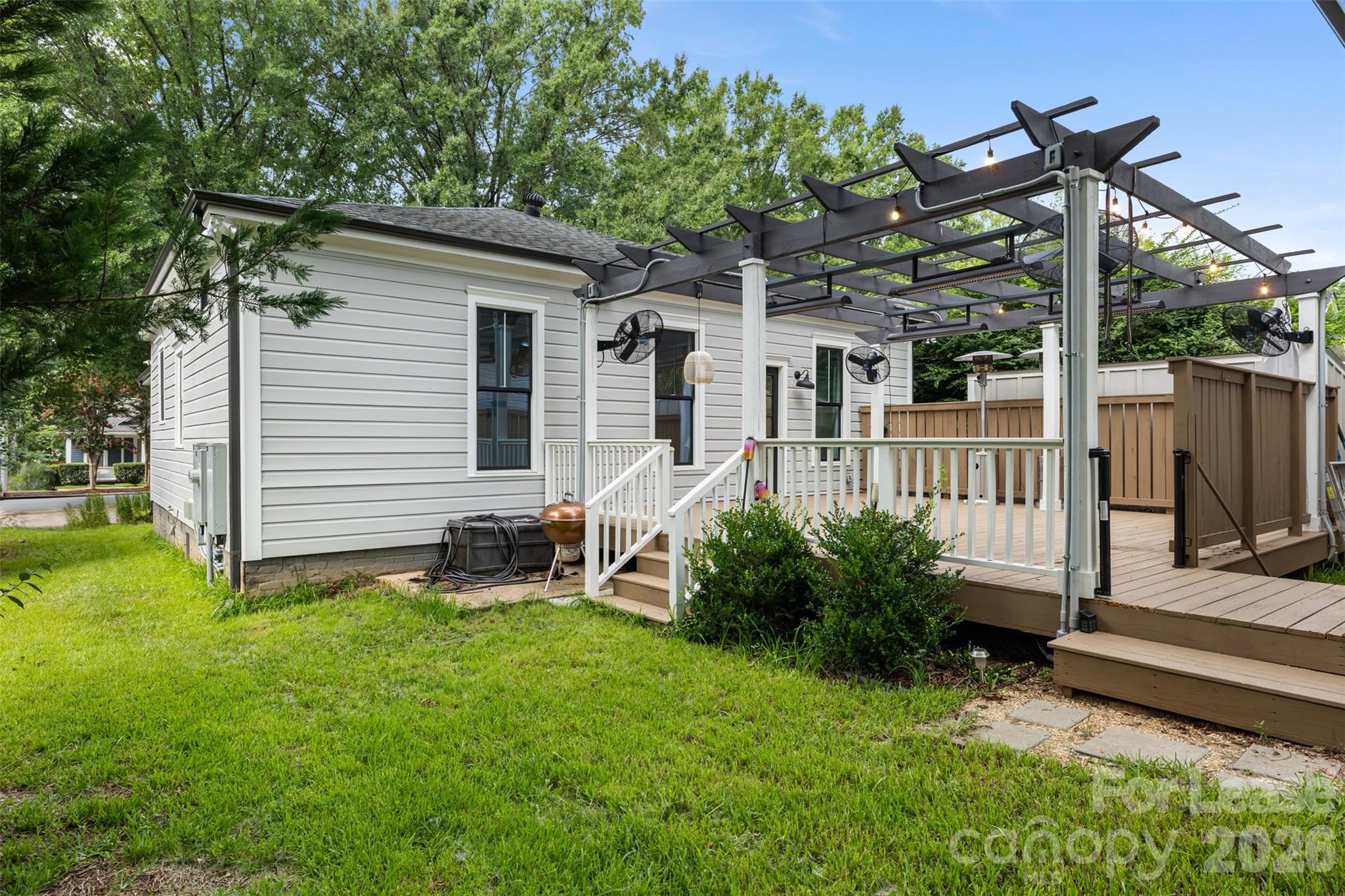 321 E Worthington Avenue Property Photo 26