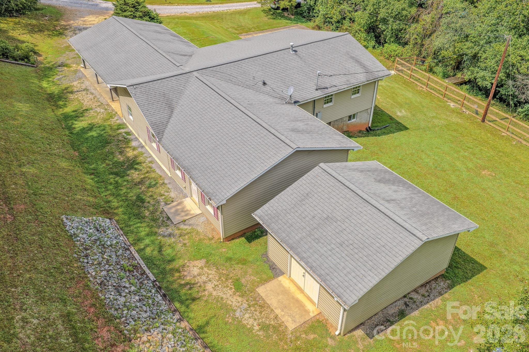163 Meadowbrook Lane Property Photo 3