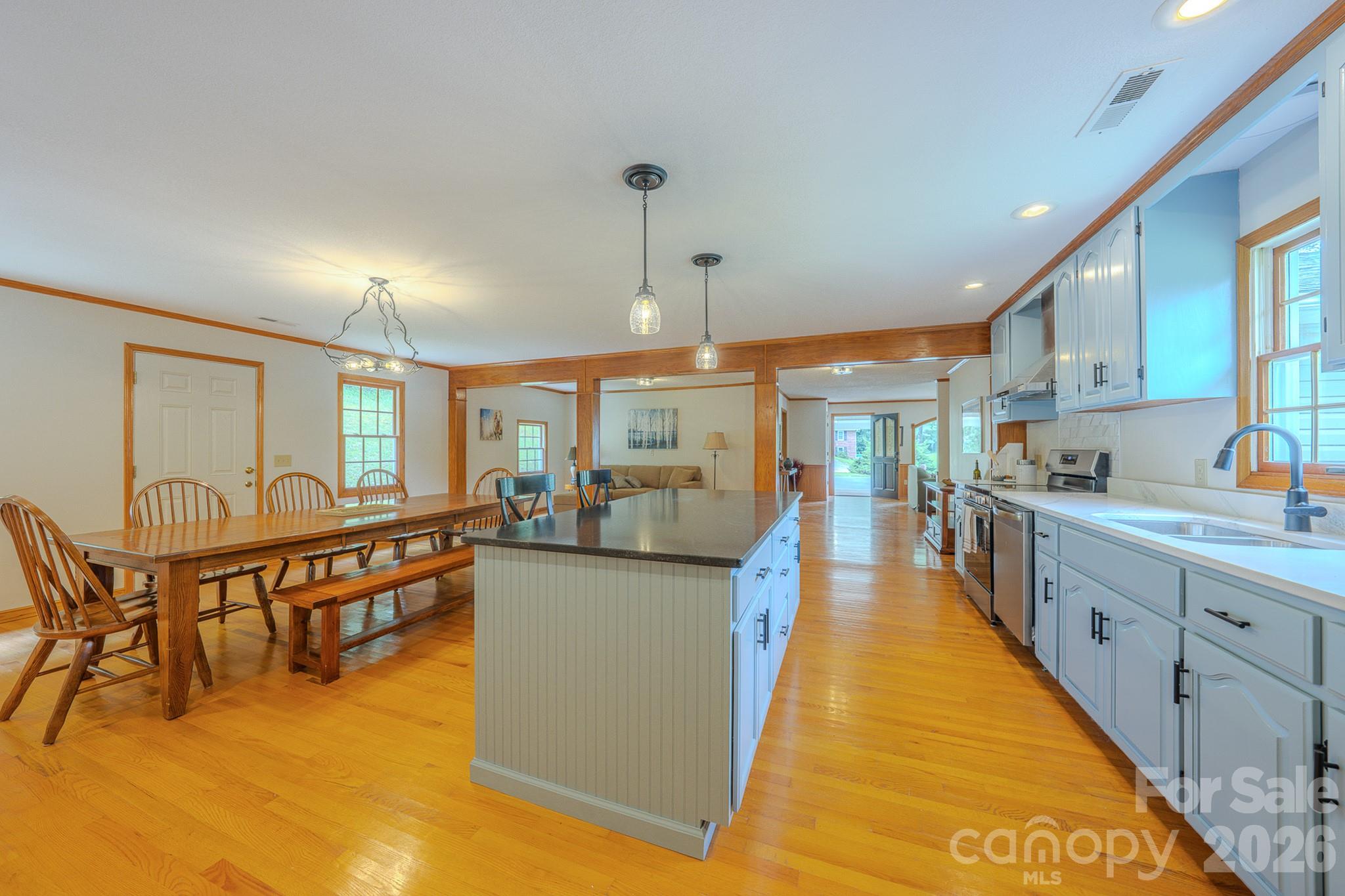 163 Meadowbrook Lane Property Photo 12