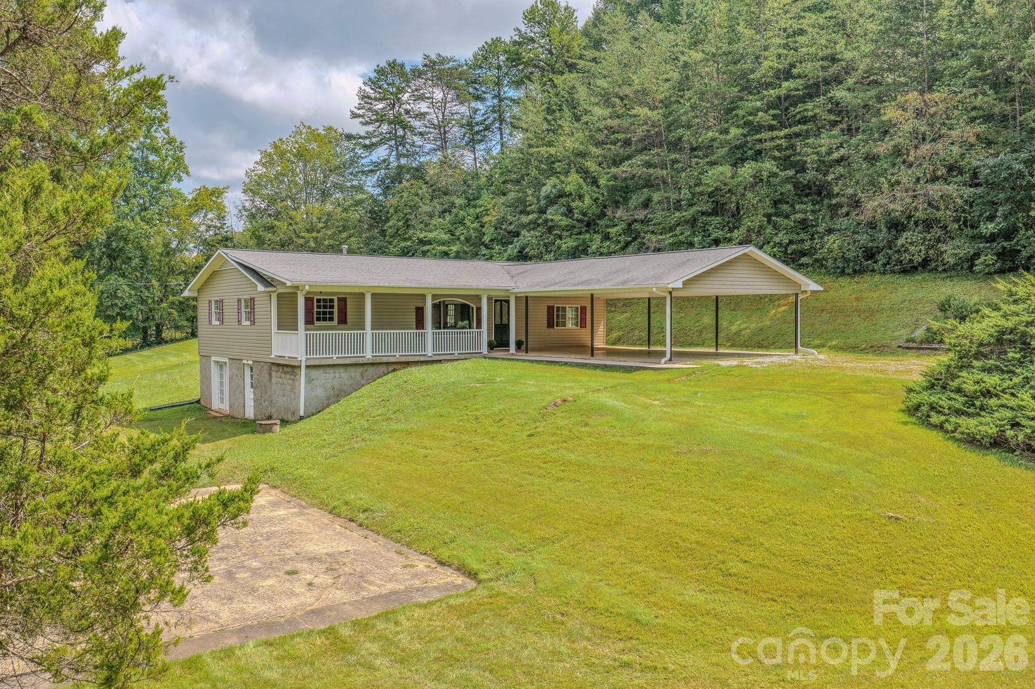 163 Meadowbrook Lane Property Photo 39
