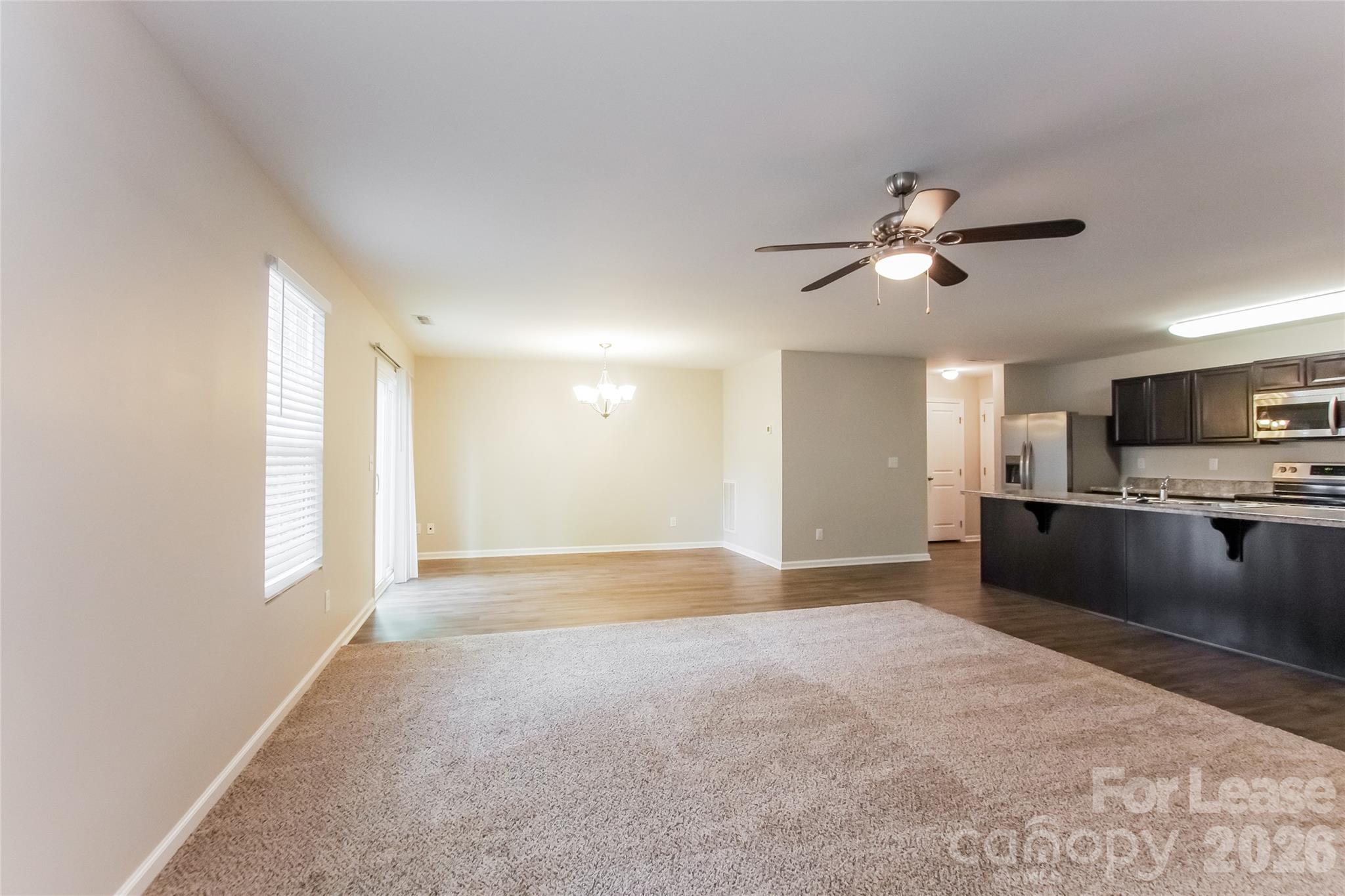 1639 Hooper Court Property Photo 6
