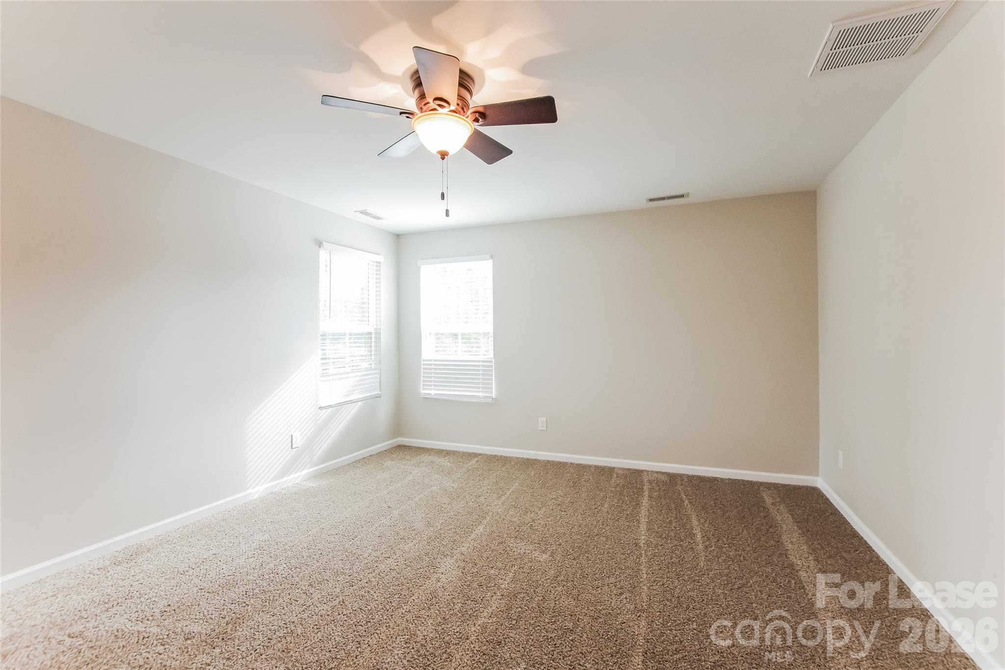 1639 Hooper Court Property Photo 8