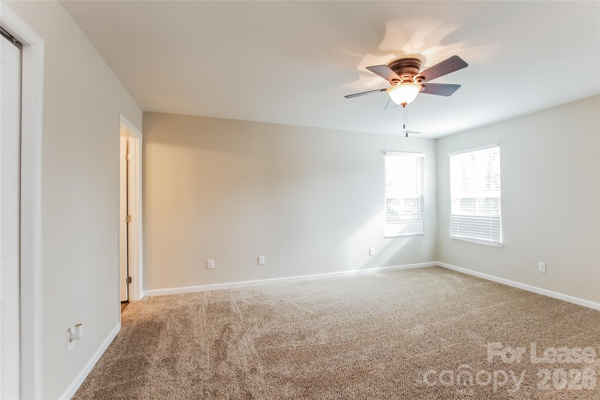 1639 Hooper Court Property Photo 9