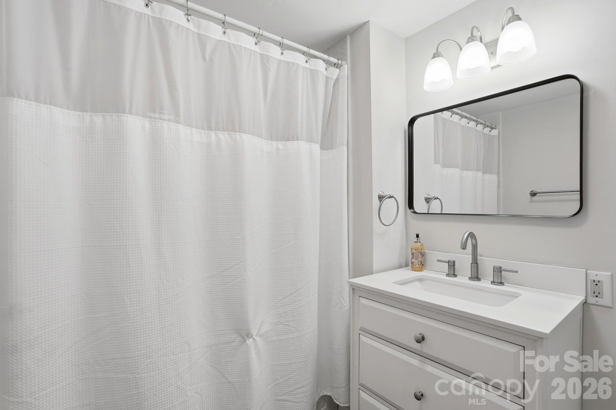 128 Massey Street Property Photo 16