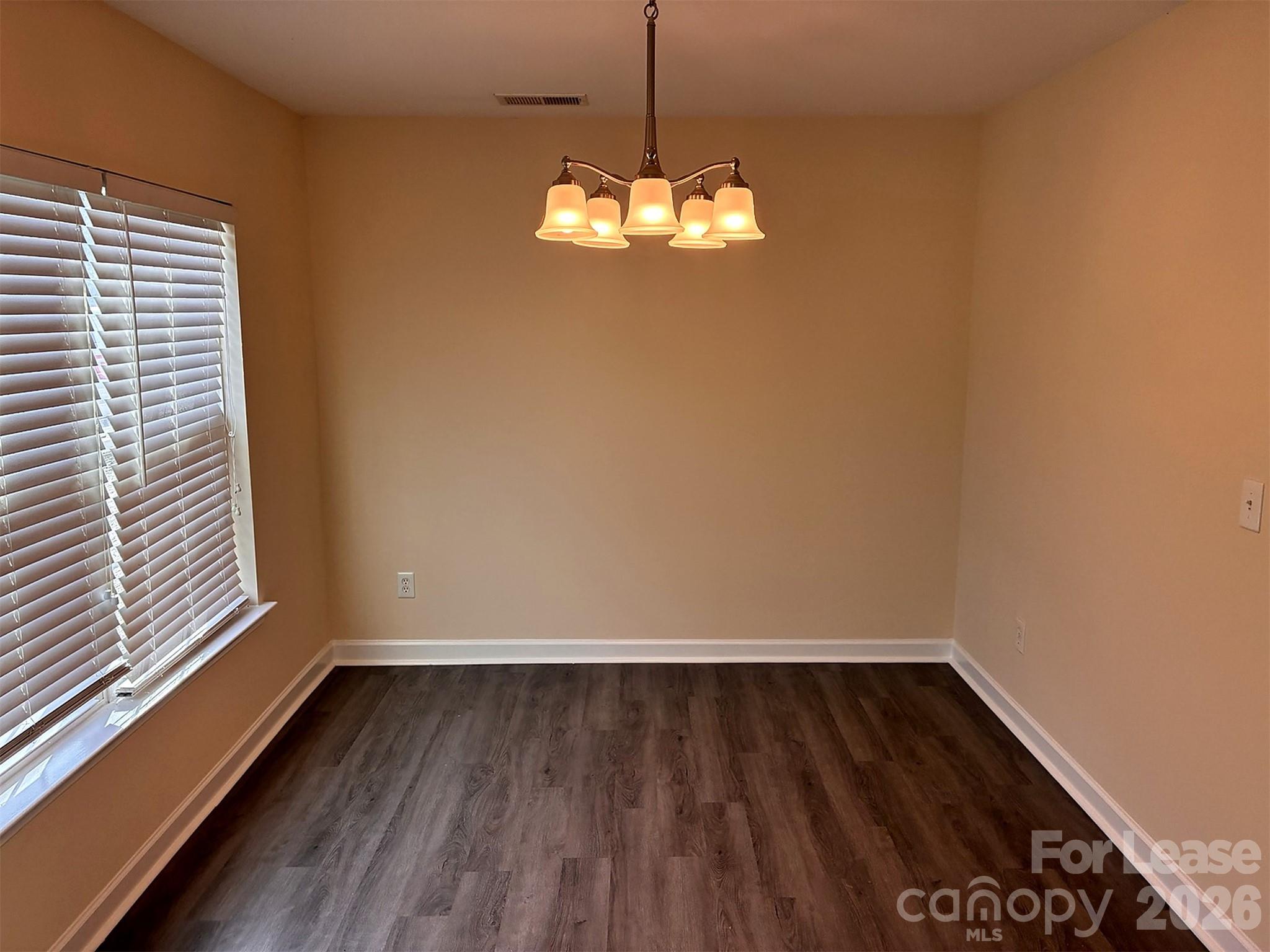 10440 Wilson Glen Drive Property Photo 2