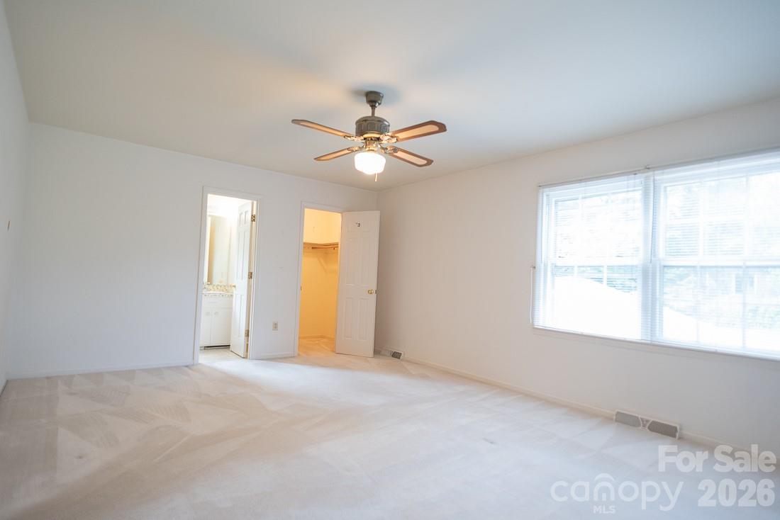 3401 Tracelake Drive Property Photo 11