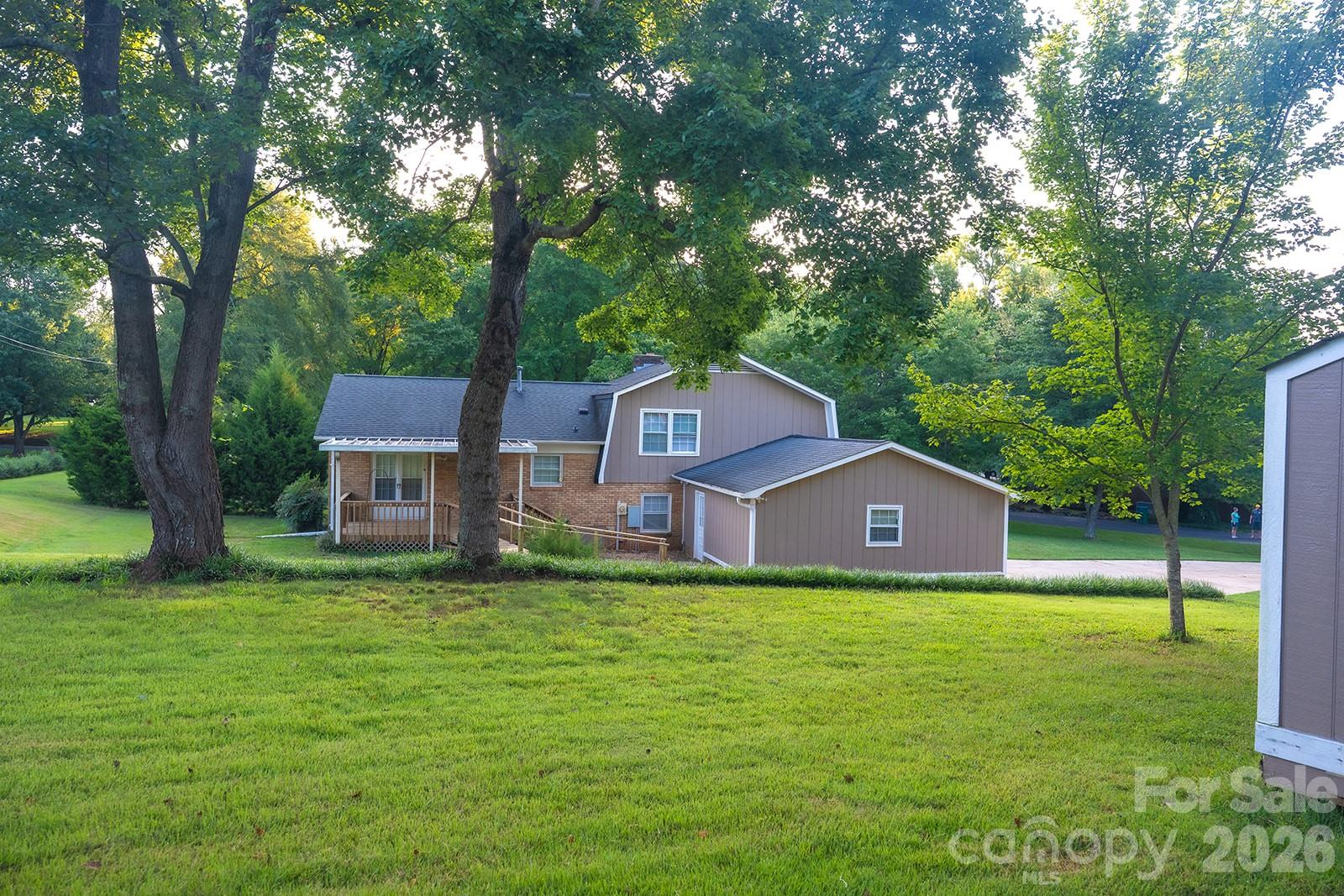 3401 Tracelake Drive Property Photo 35