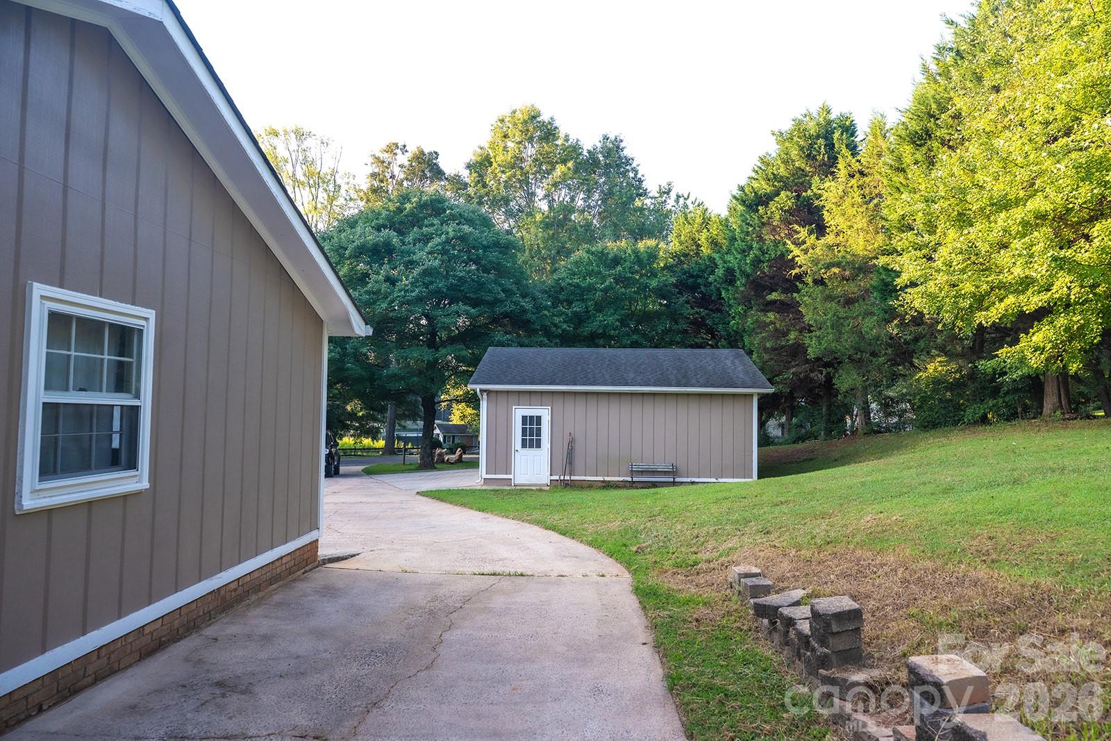3401 Tracelake Drive Property Photo 37