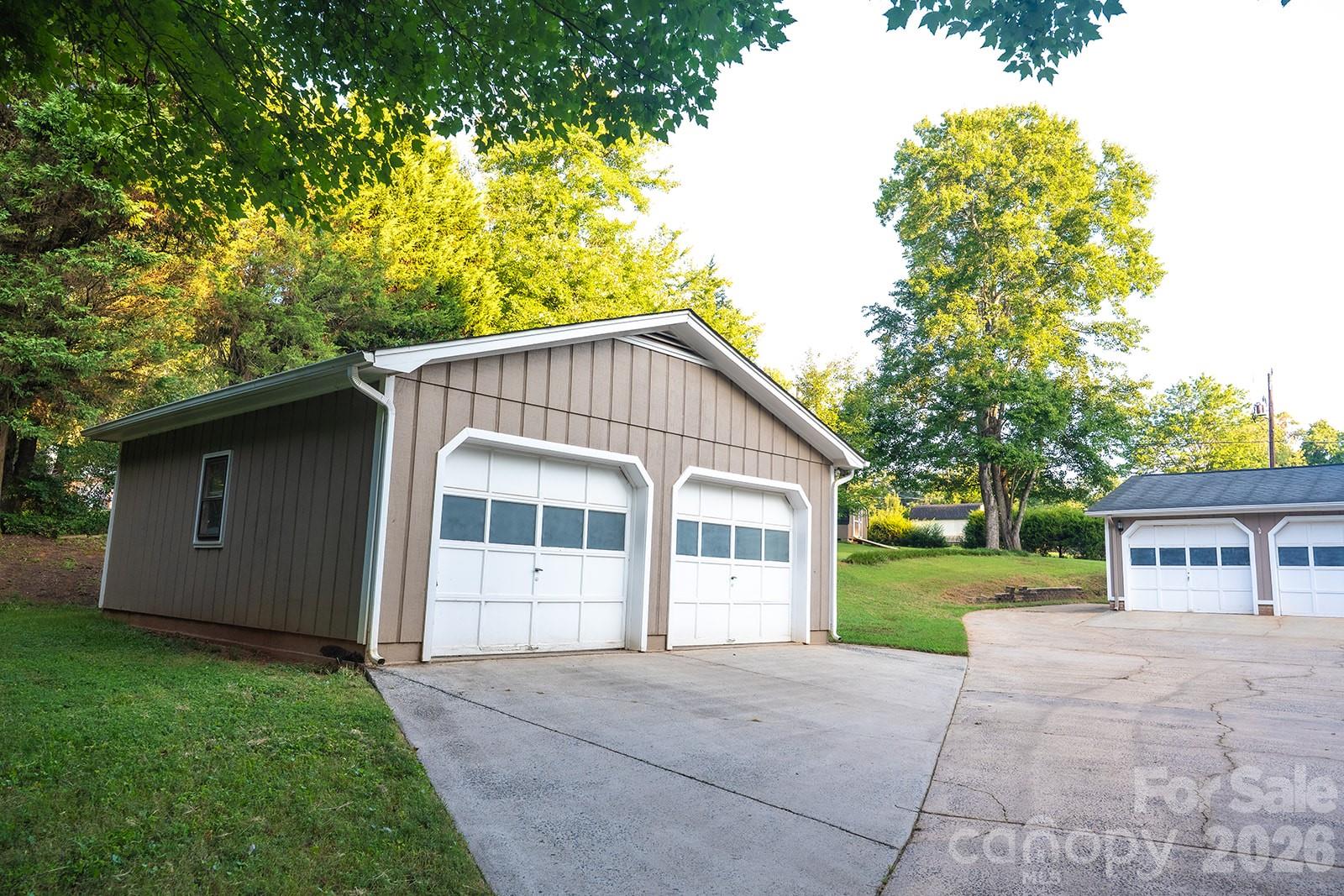 3401 Tracelake Drive Property Photo 40