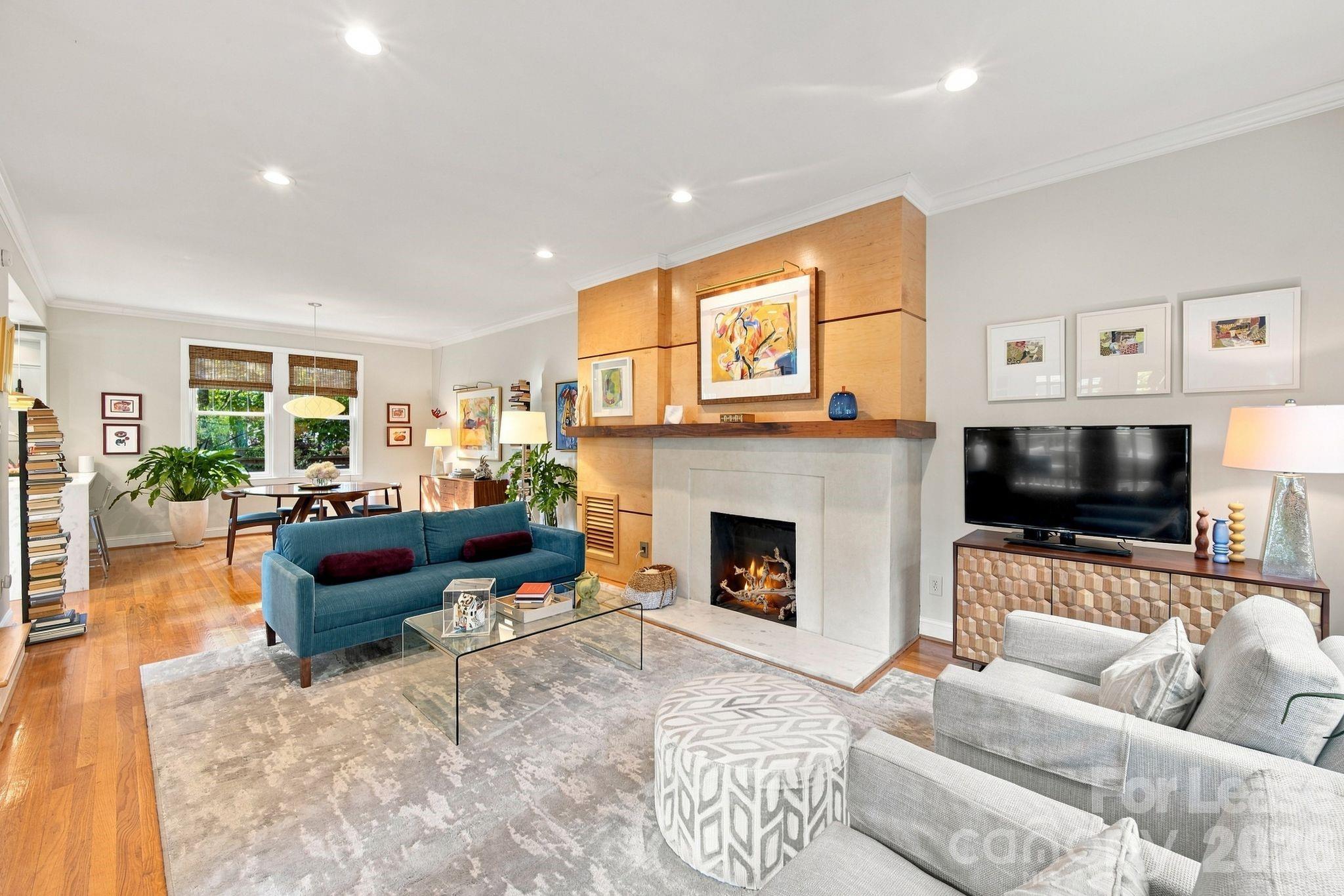 1621 Lyndhurst Avenue Property Photo 4