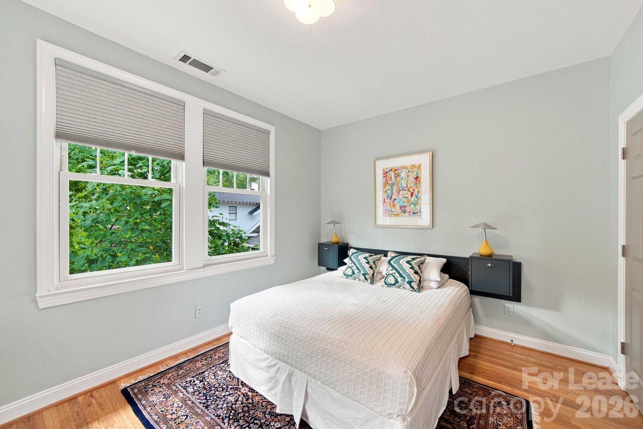 1621 Lyndhurst Avenue Property Photo 22