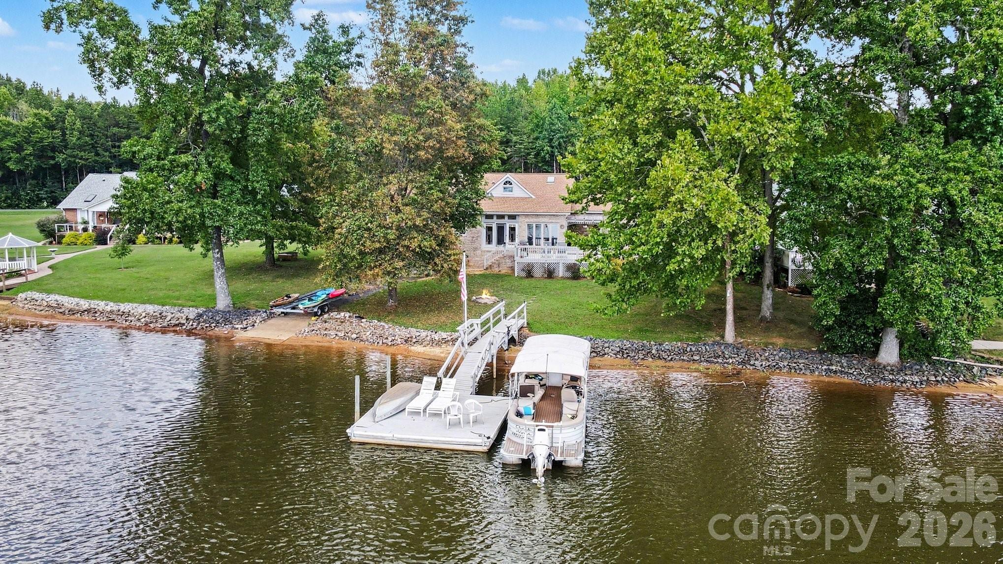 235 Pebble Point Property Photo 1