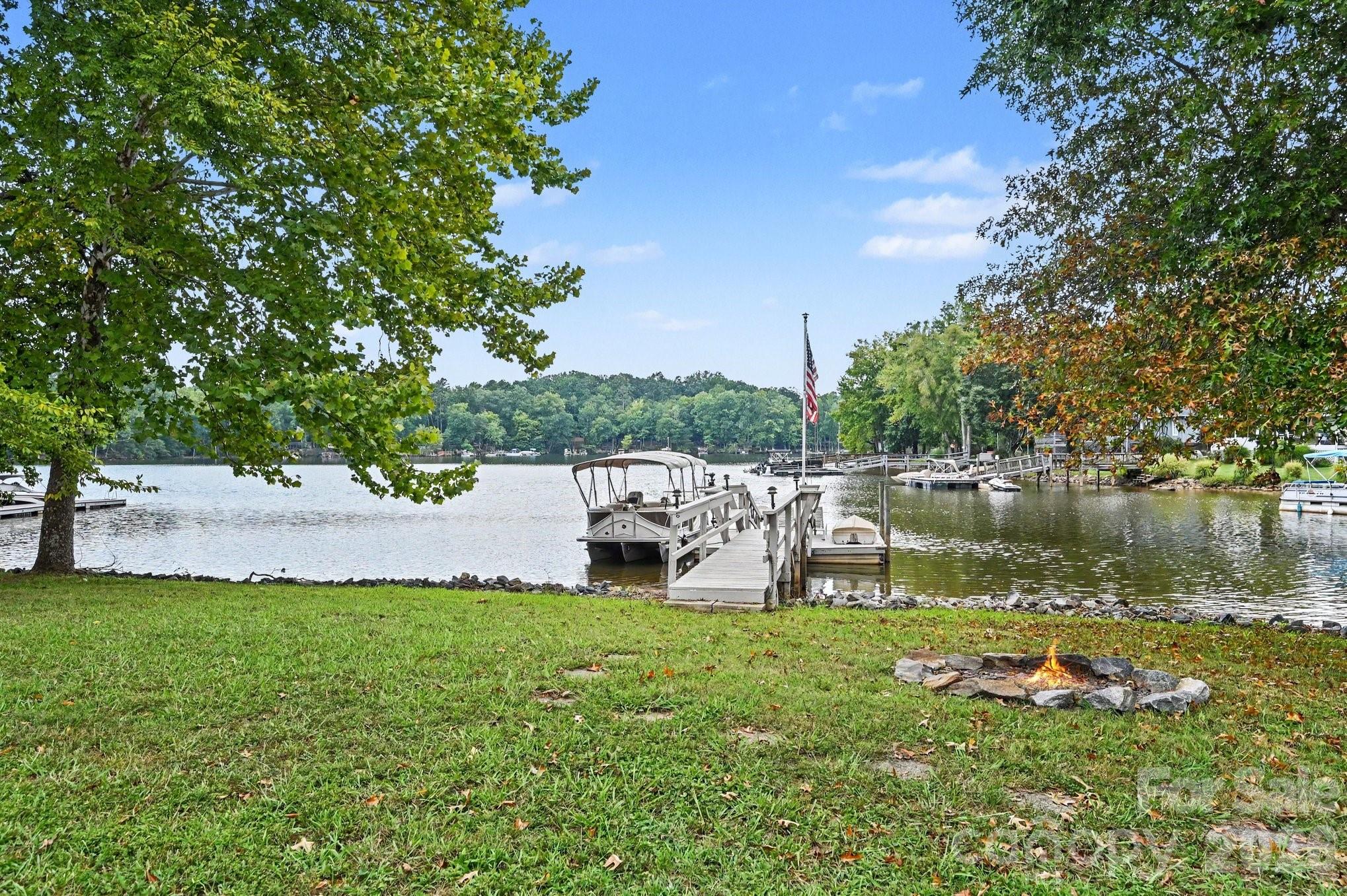 235 Pebble Point Property Photo 36