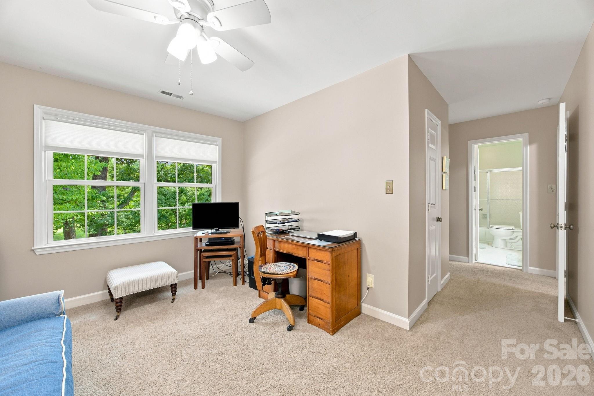 6836 Dumbarton Drive Property Photo 20