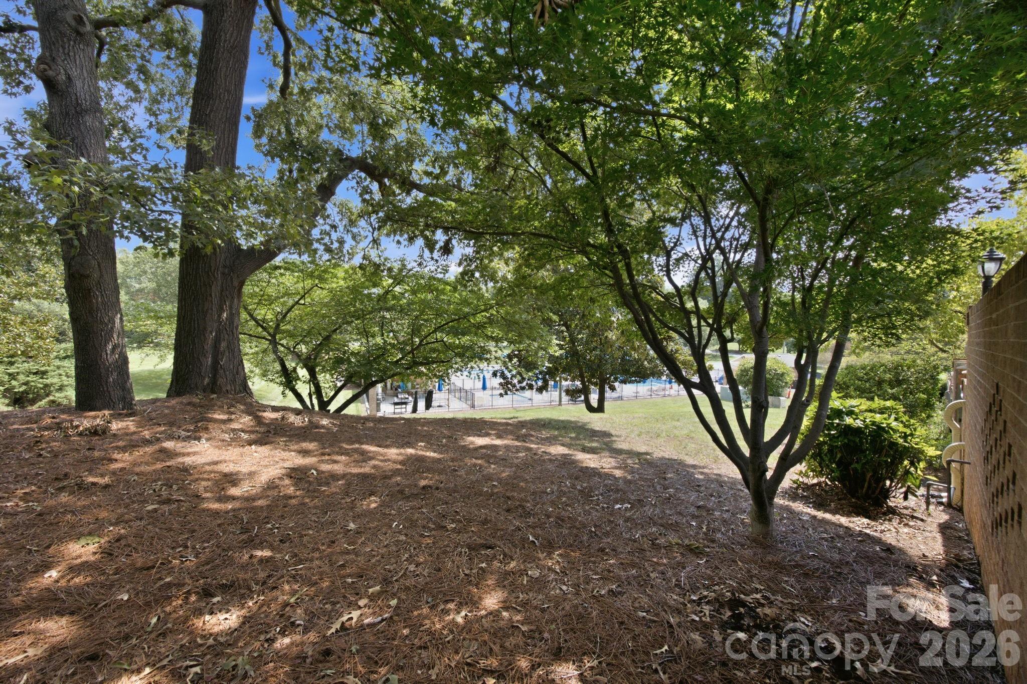 6836 Dumbarton Drive Property Photo 29