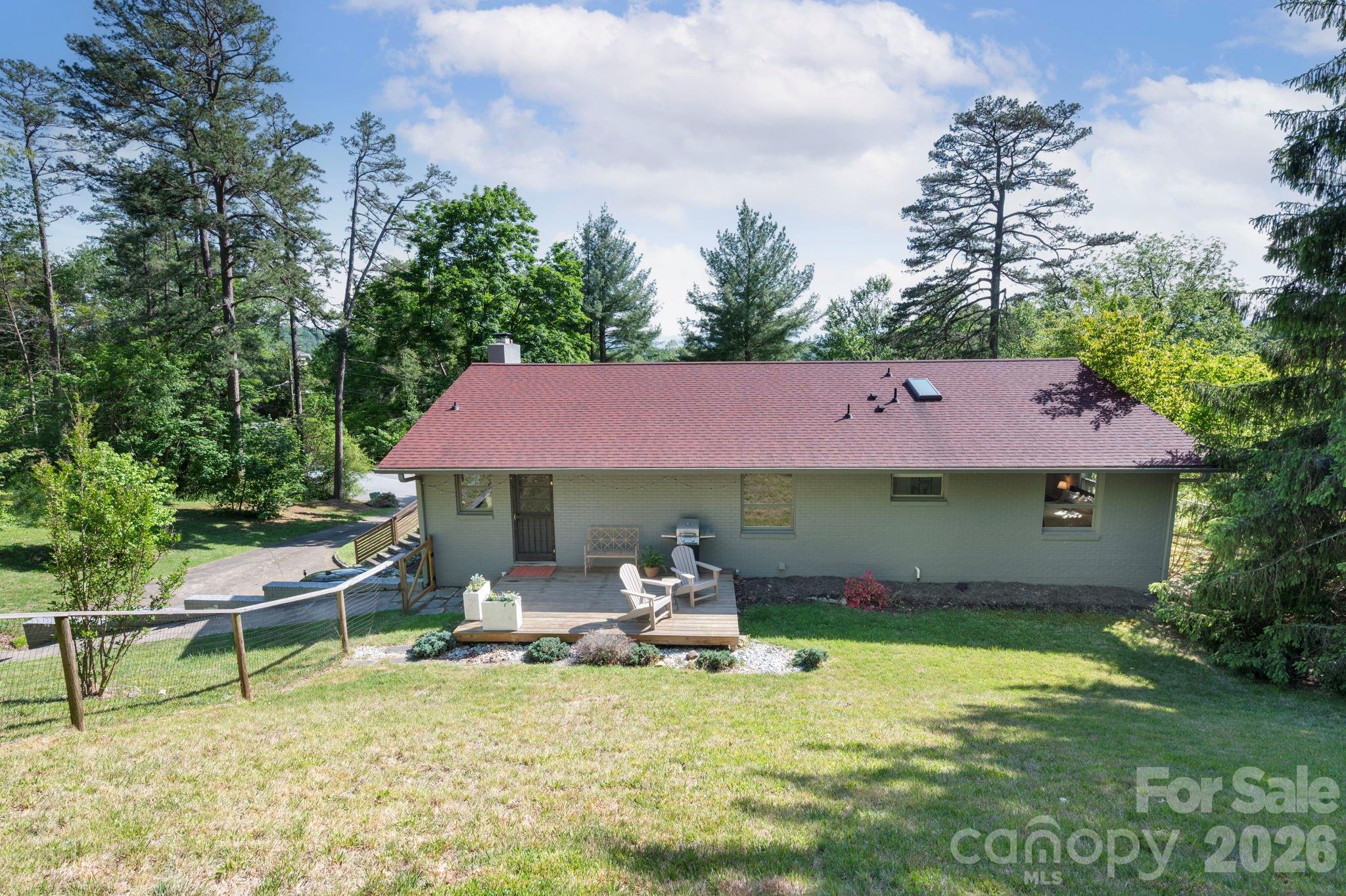 301 Stratford Road Property Photo 32