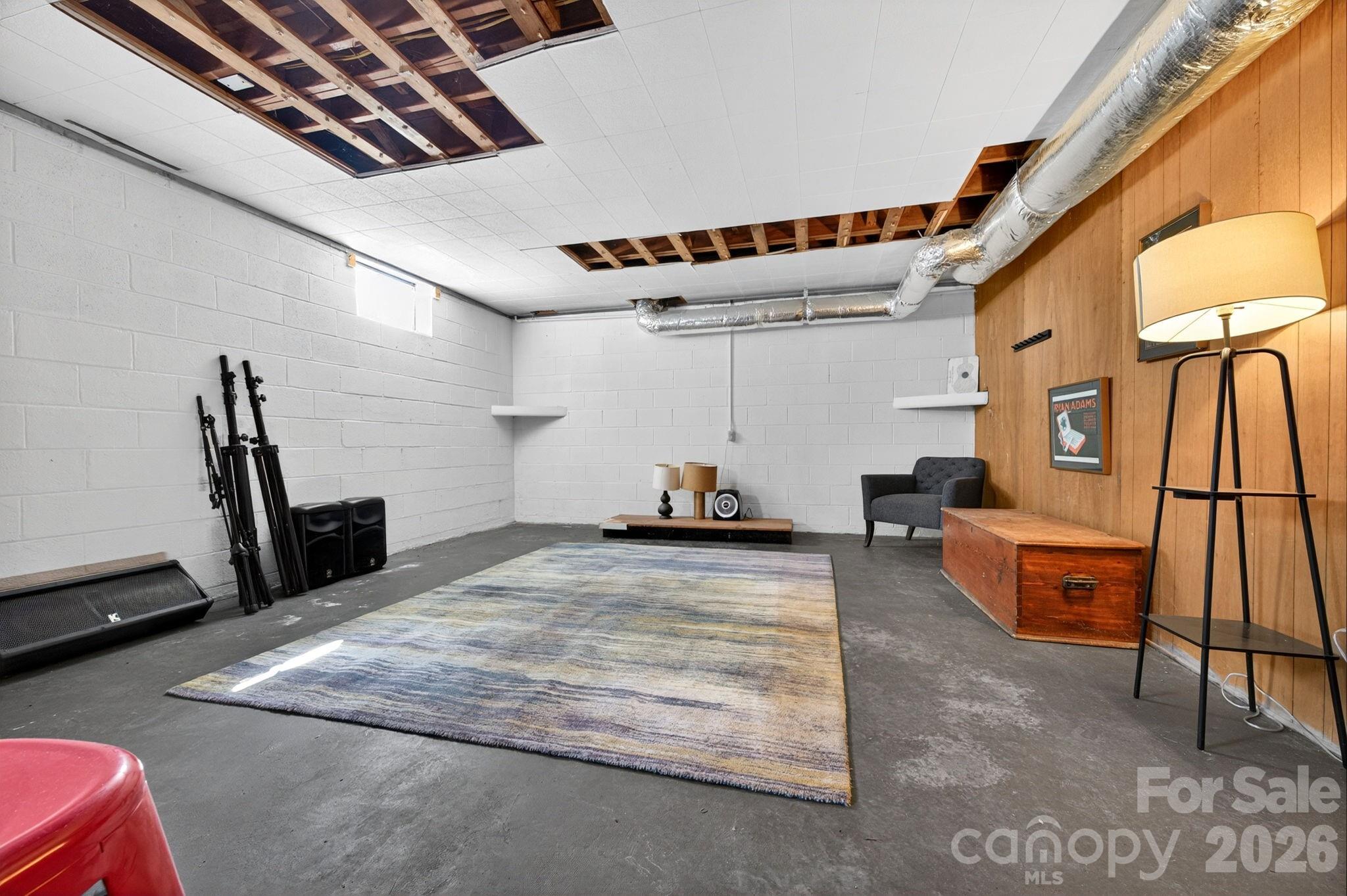 301 Stratford Road Property Photo 34