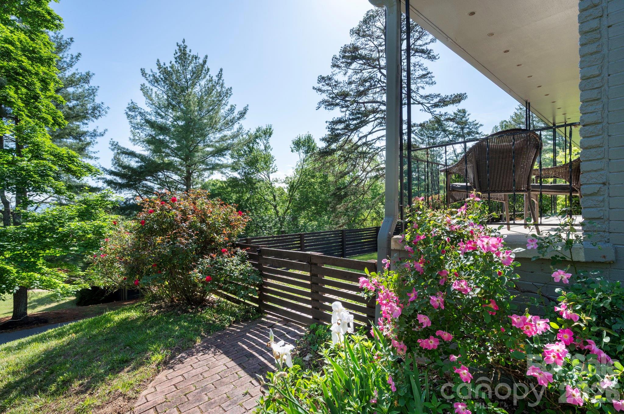 301 Stratford Road Property Photo 37