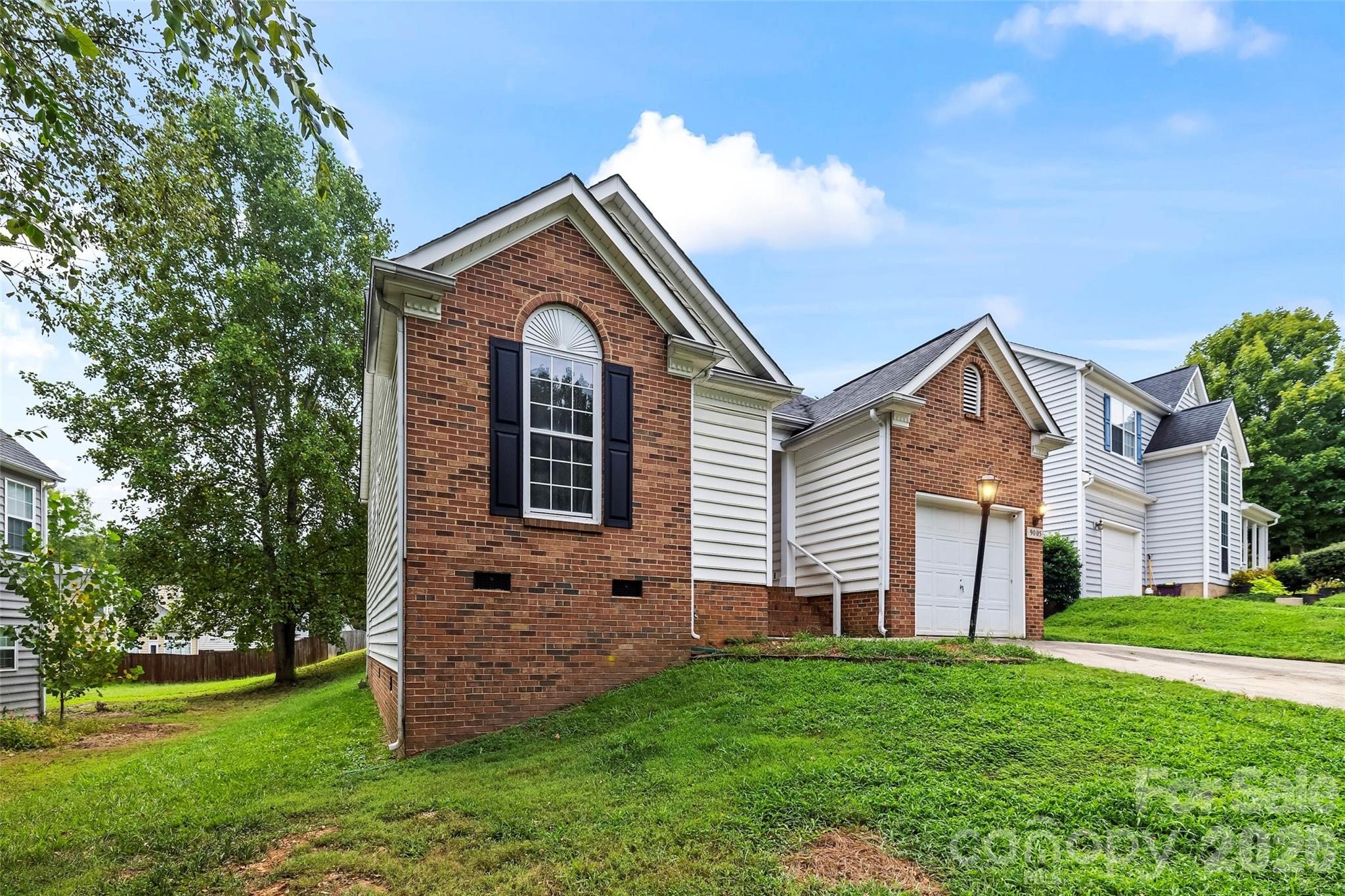 9005 Little Hampton Place Property Photo 19