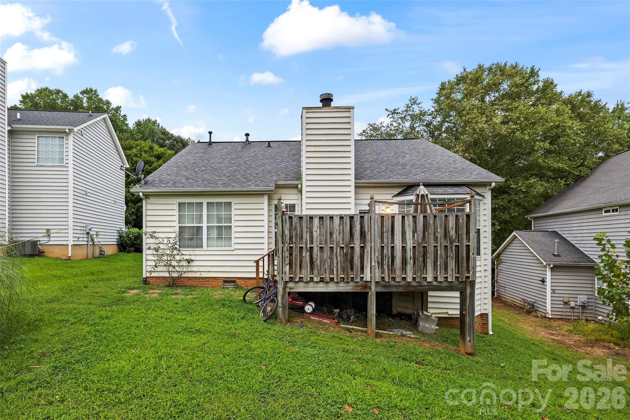 9005 Little Hampton Place Property Photo 20