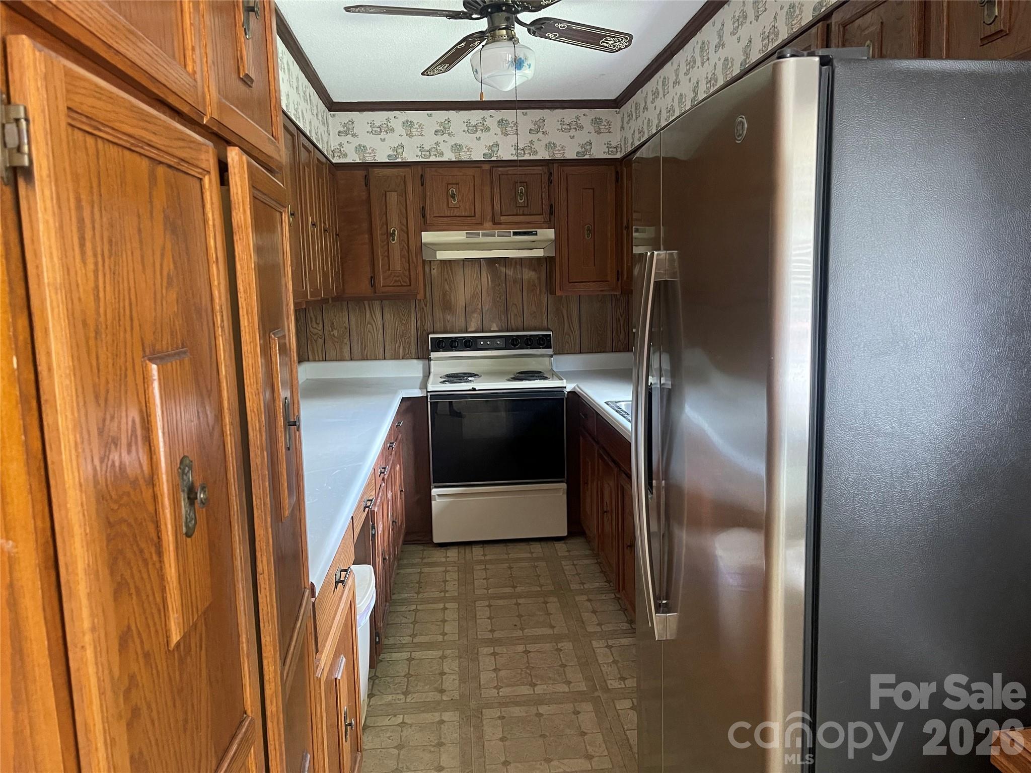 187 River Hills Drive Property Photo 6