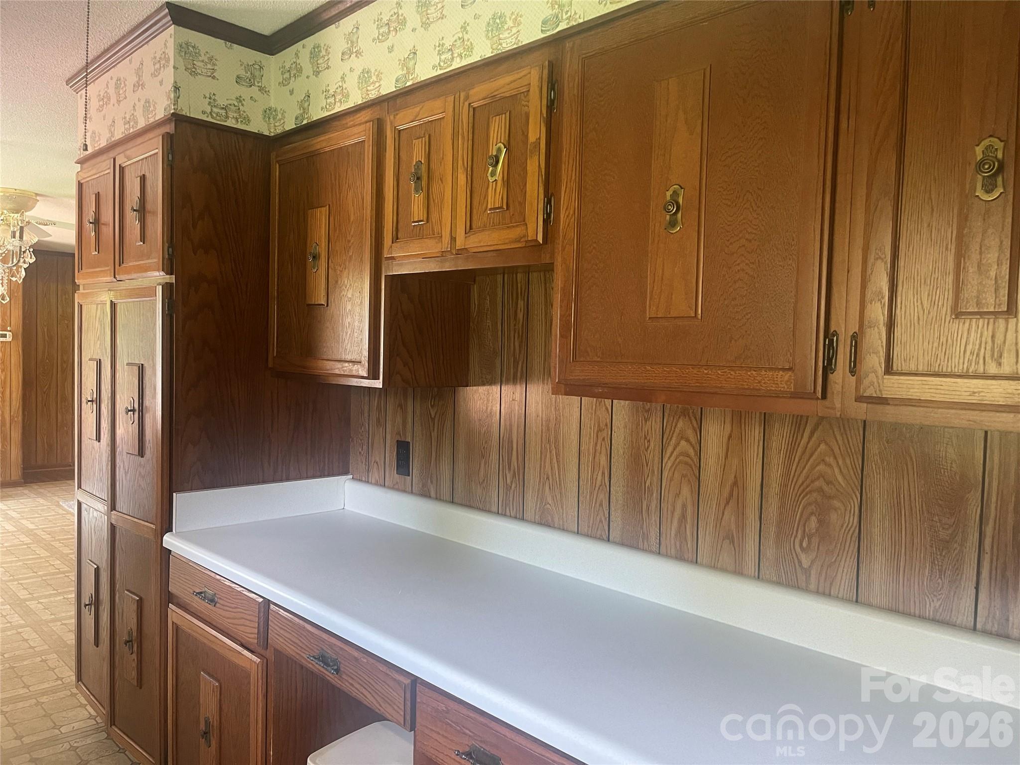 187 River Hills Drive Property Photo 7