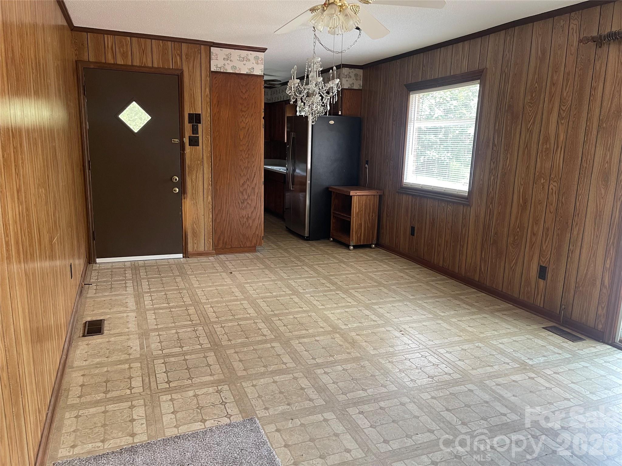 187 River Hills Drive Property Photo 9
