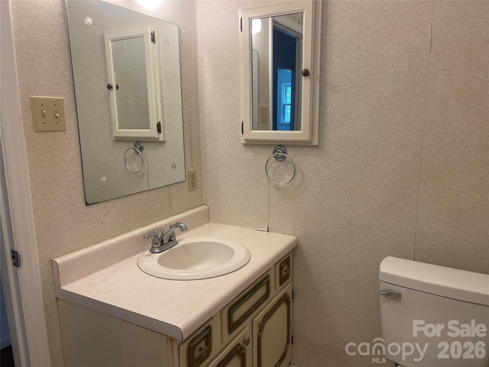 187 River Hills Drive Property Photo 18
