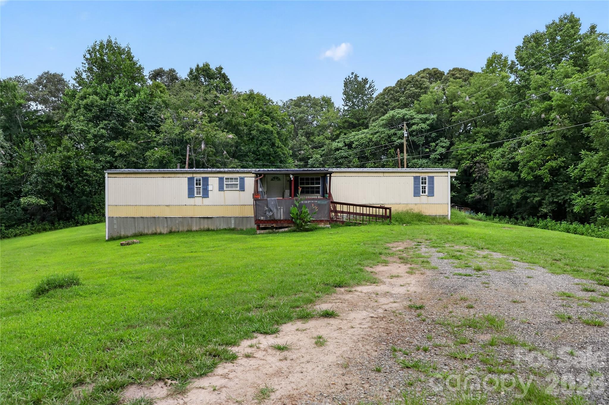 5146 Gross Road Property Photo 1