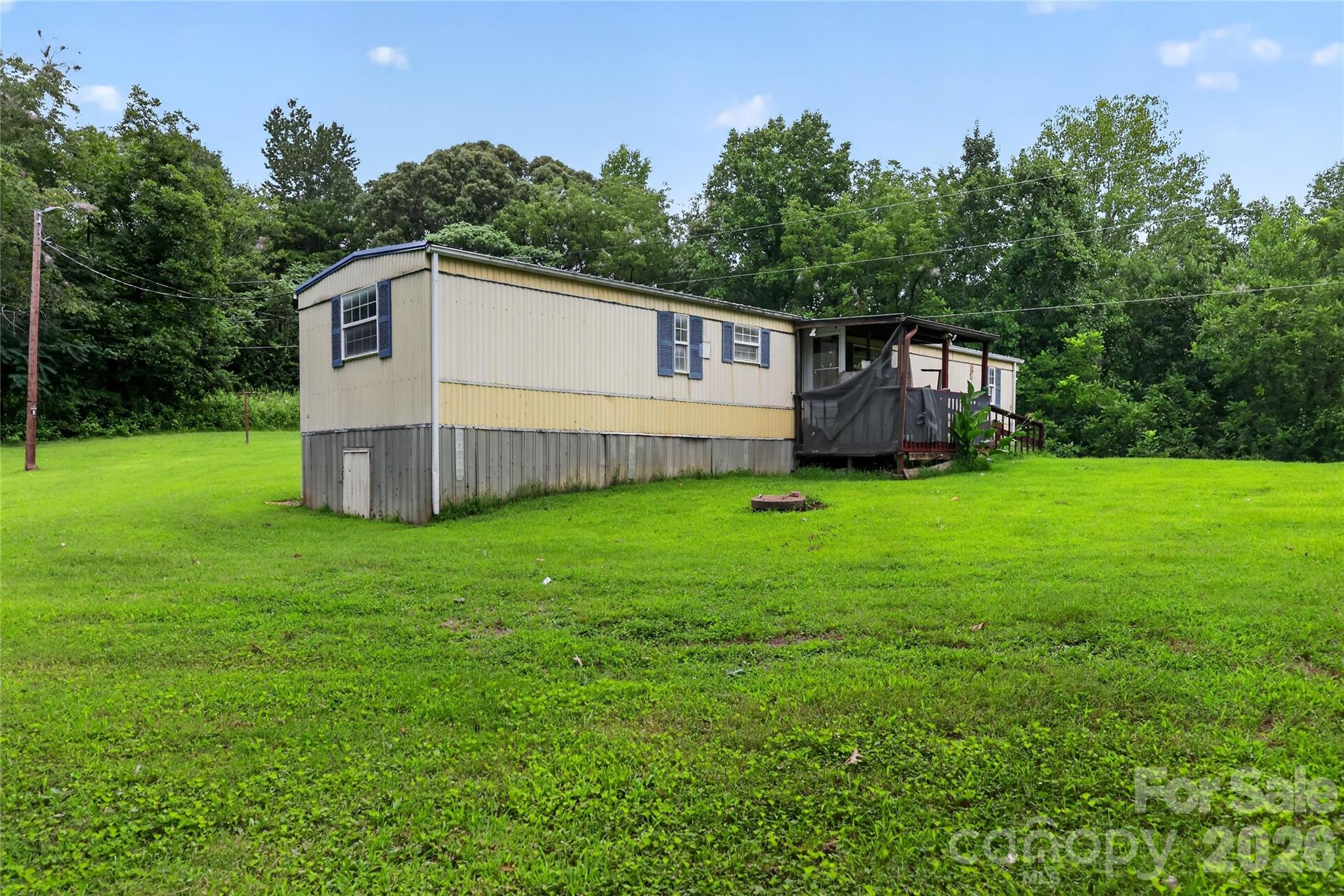 5146 Gross Road Property Photo 2